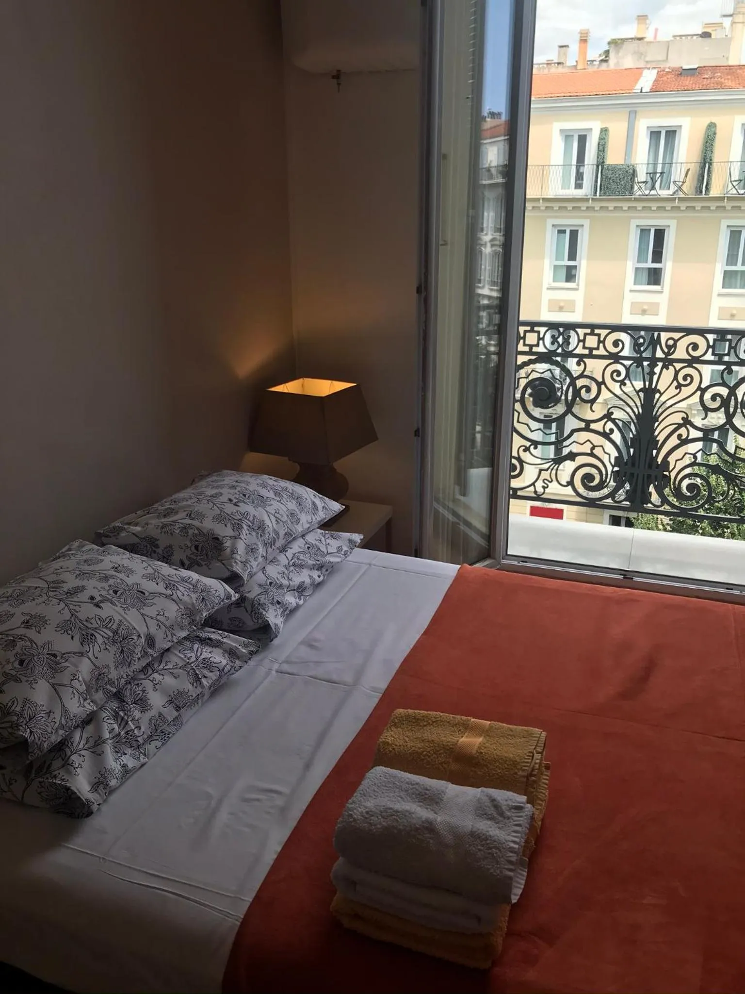 Bedroom, Bed in Studios Floreal