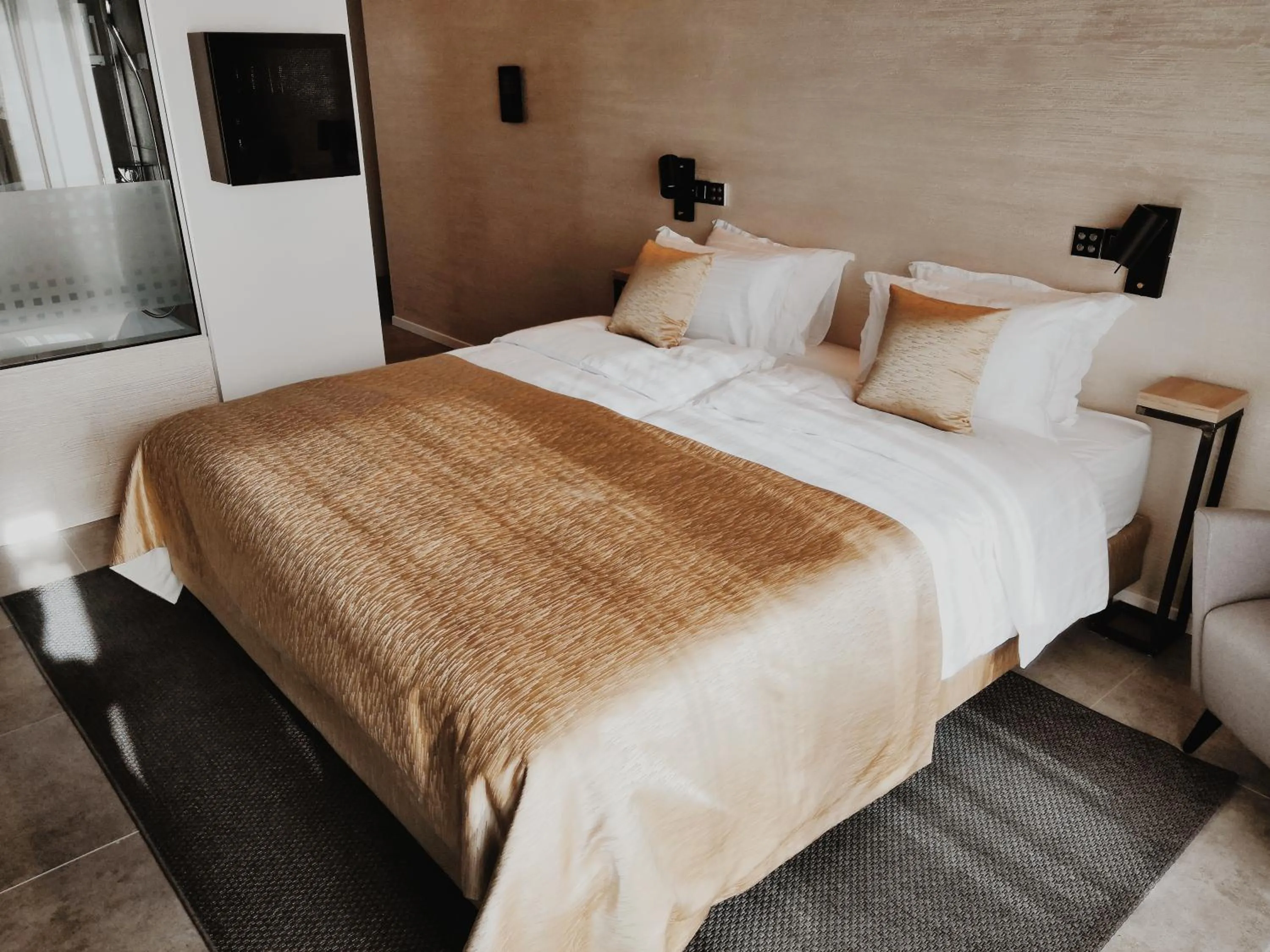 TV and multimedia in Sky Beach Aparthotel