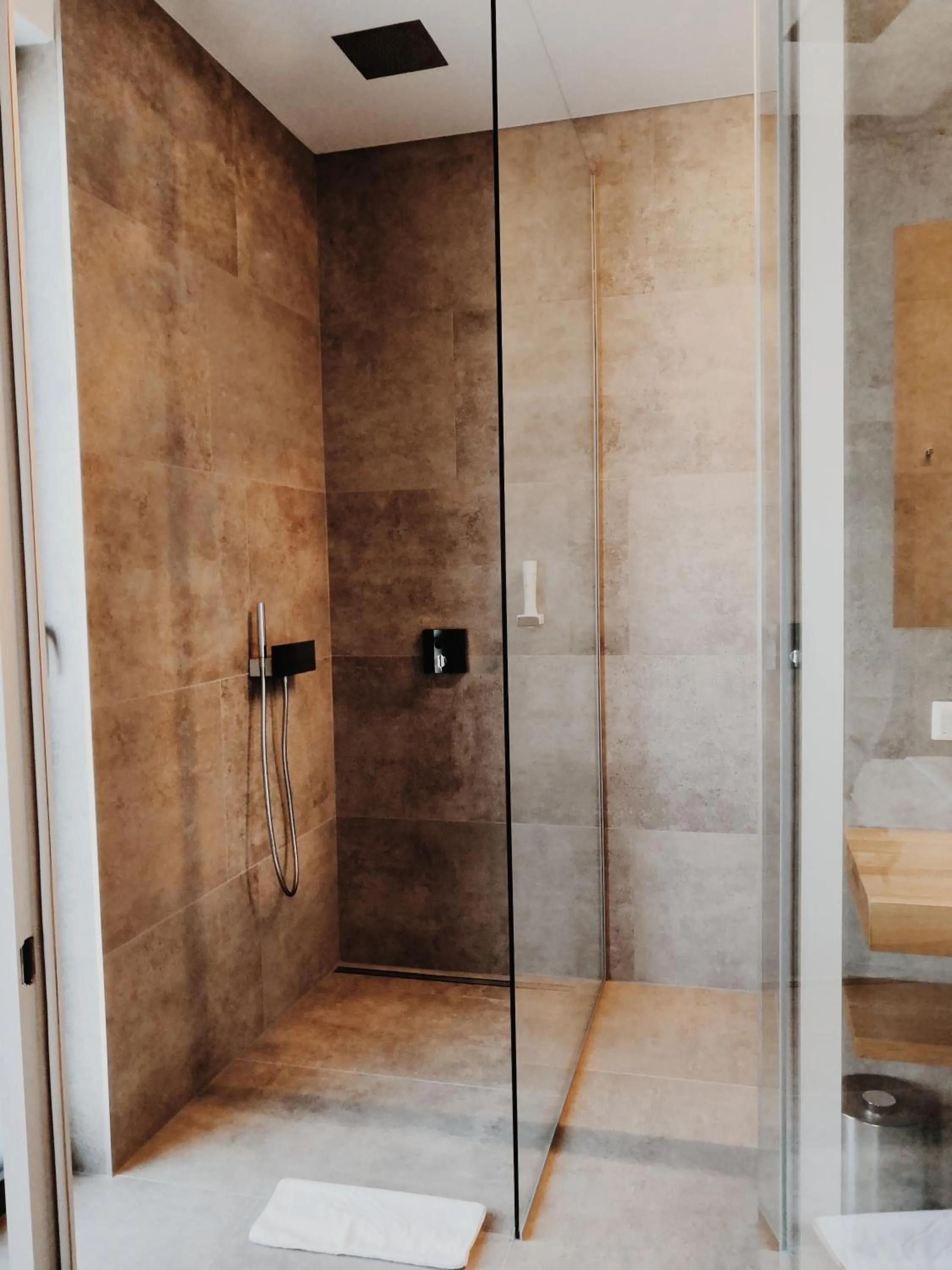 Shower in Sky Beach Aparthotel