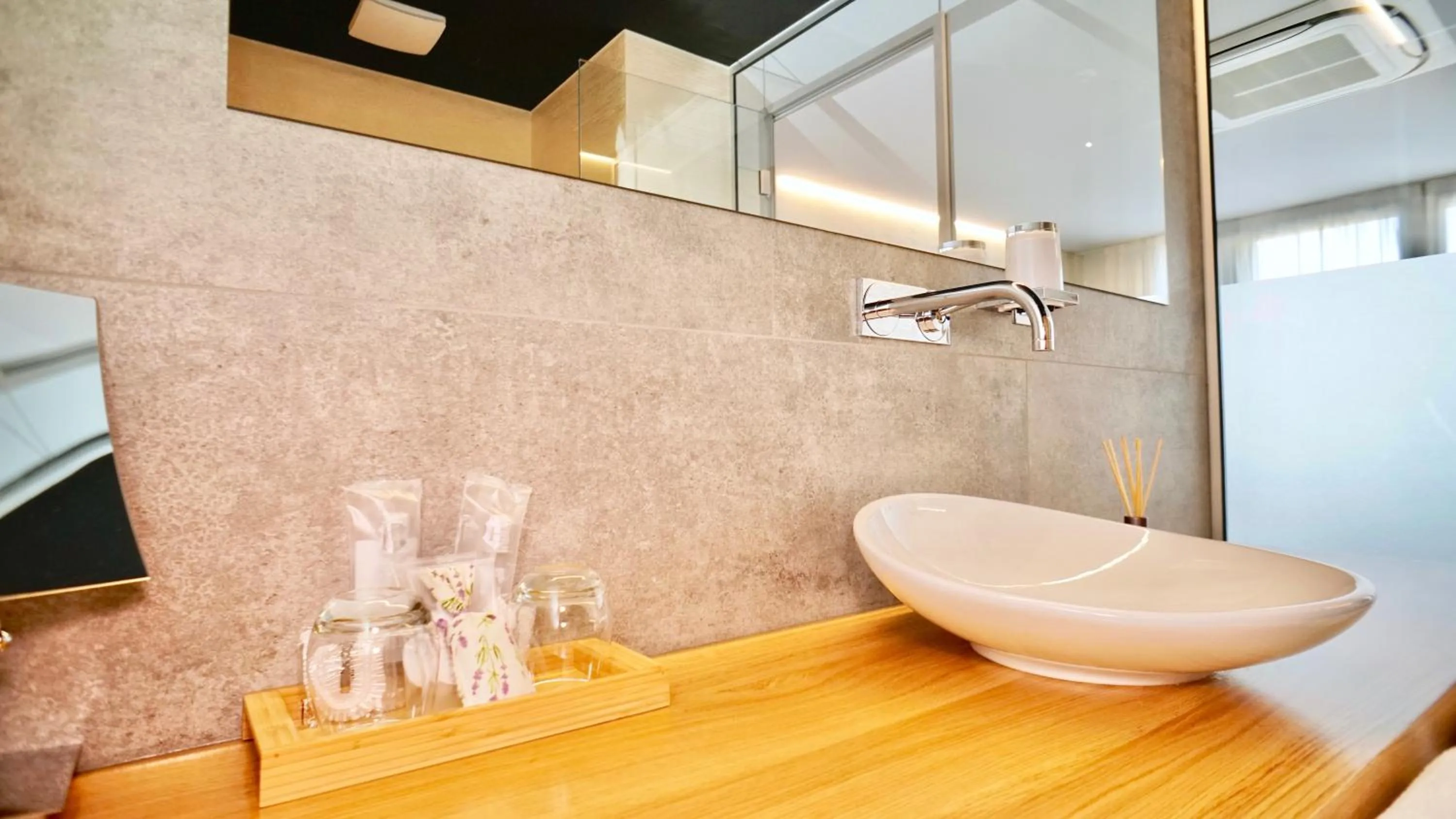 Bathroom in Sky Beach Aparthotel