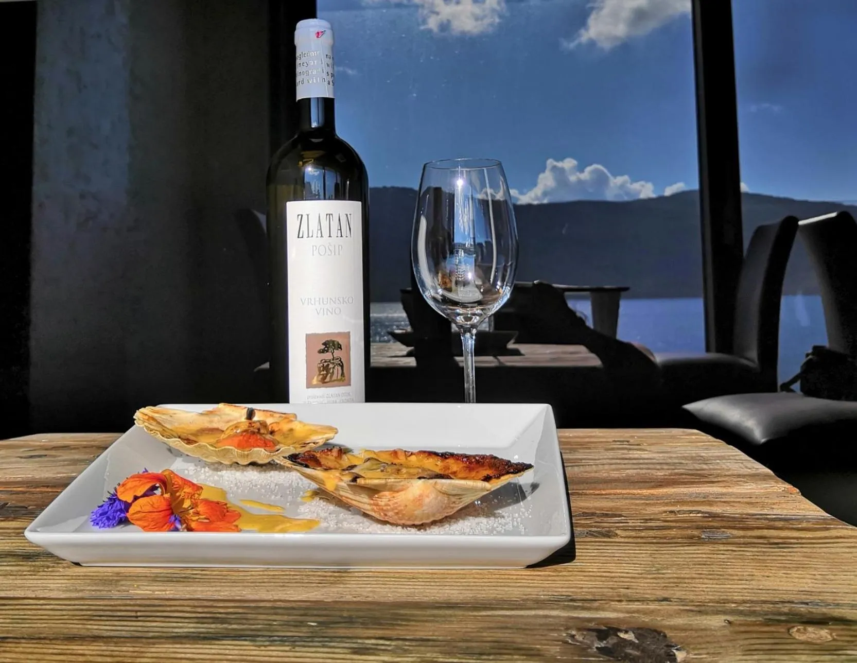 Restaurant/places to eat in Sky Beach Aparthotel