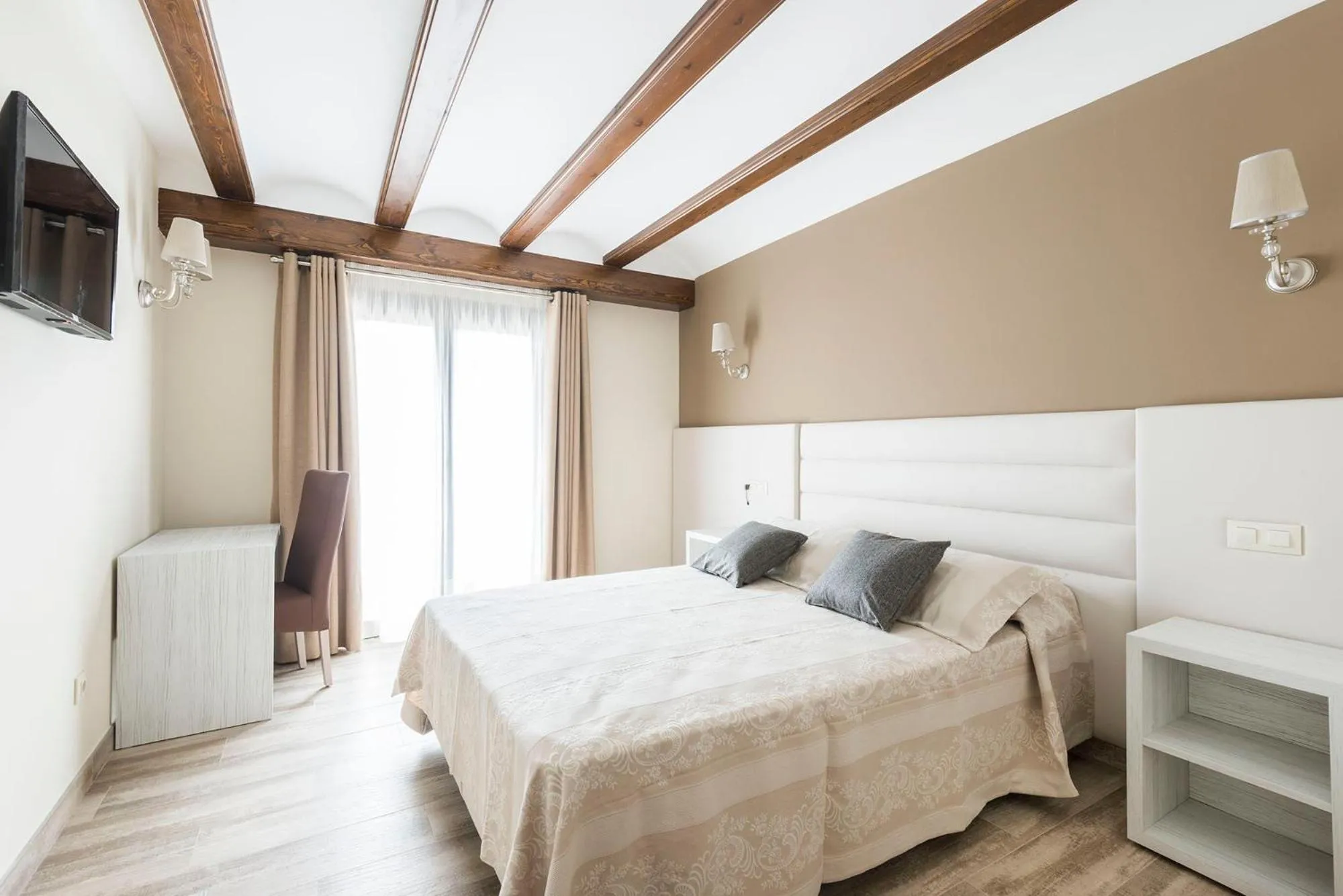 Hotel Atiana