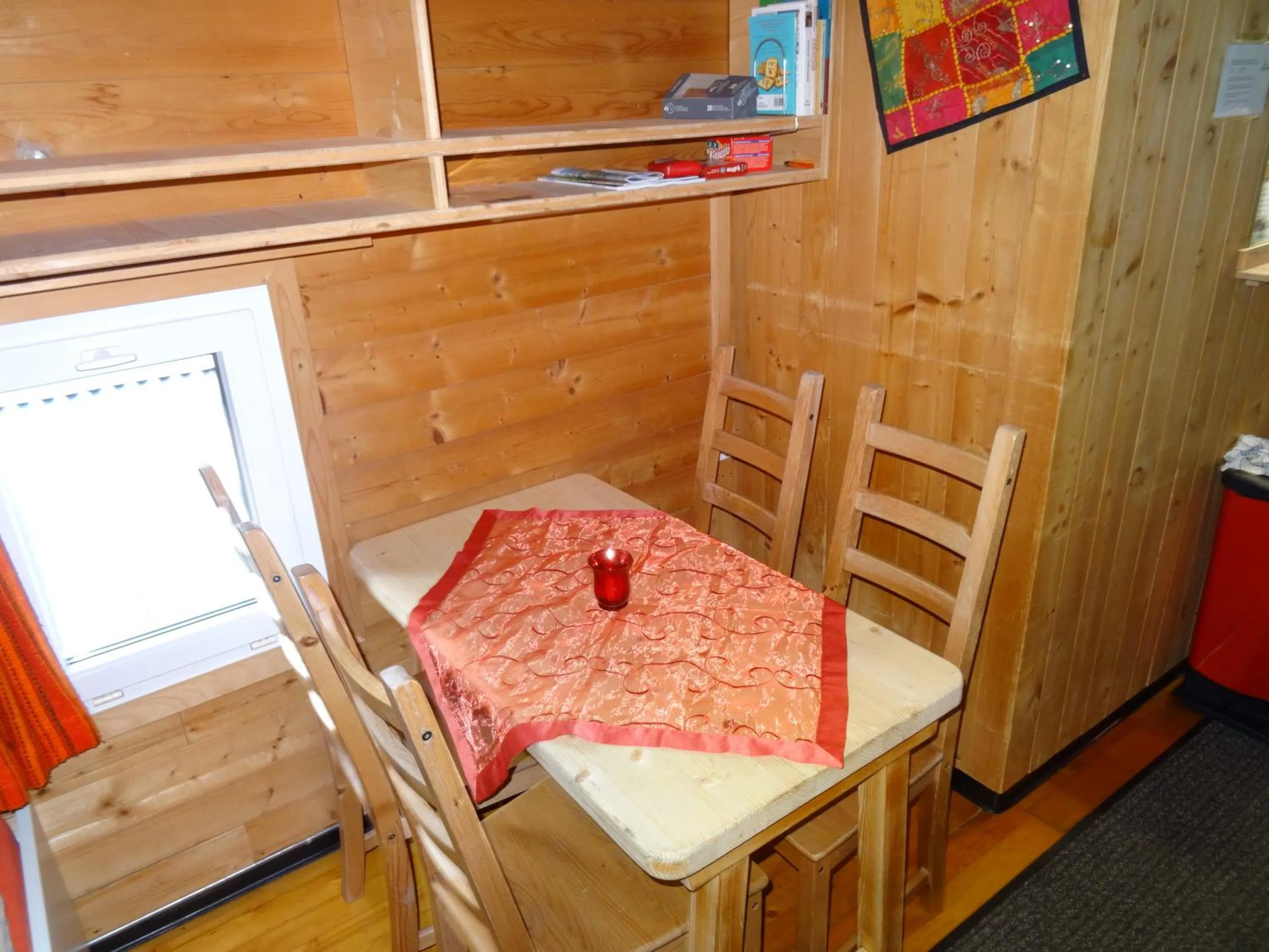 Dining area in Free Spirit Lodge