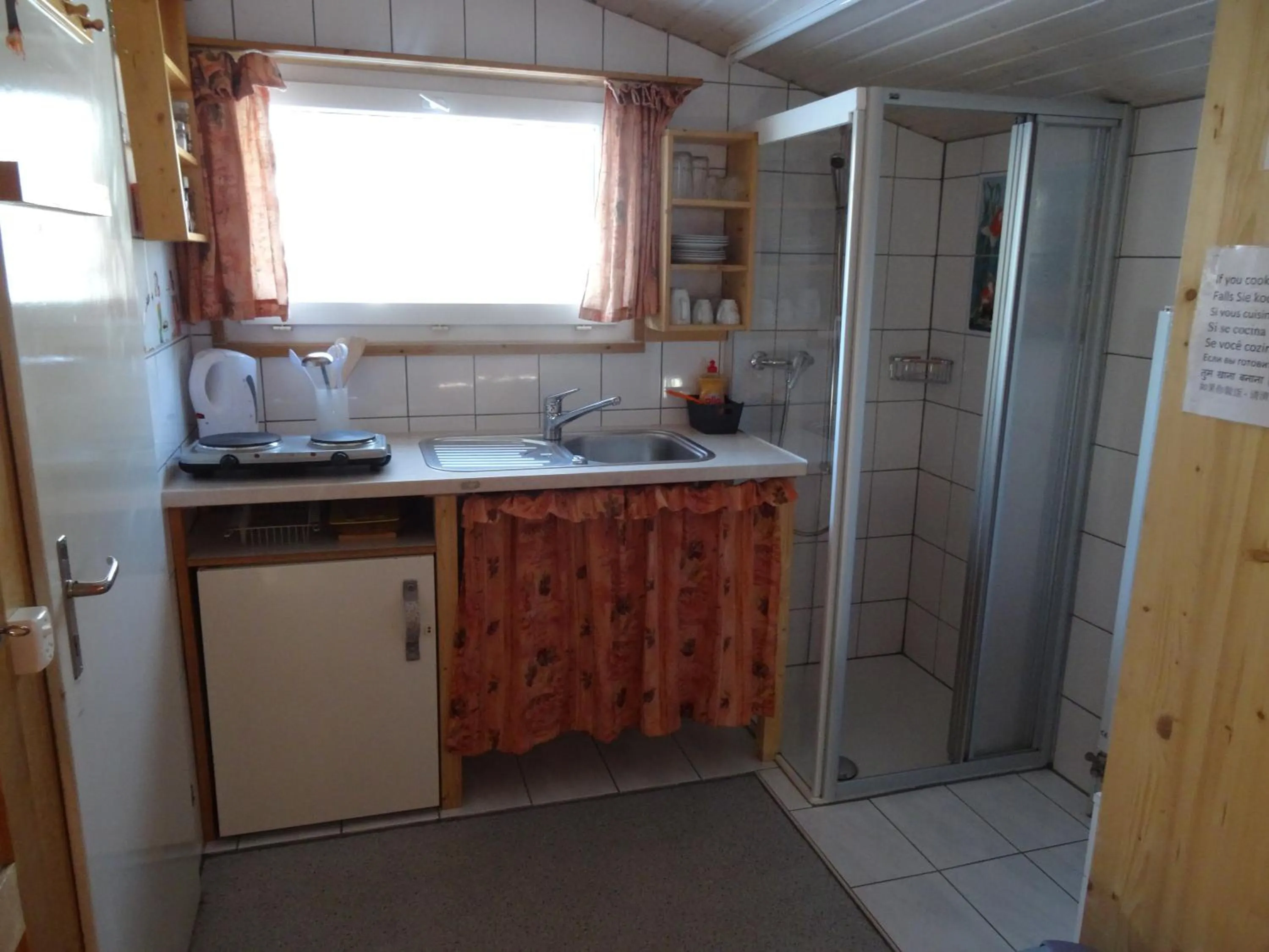 Kitchen or kitchenette in Free Spirit Lodge