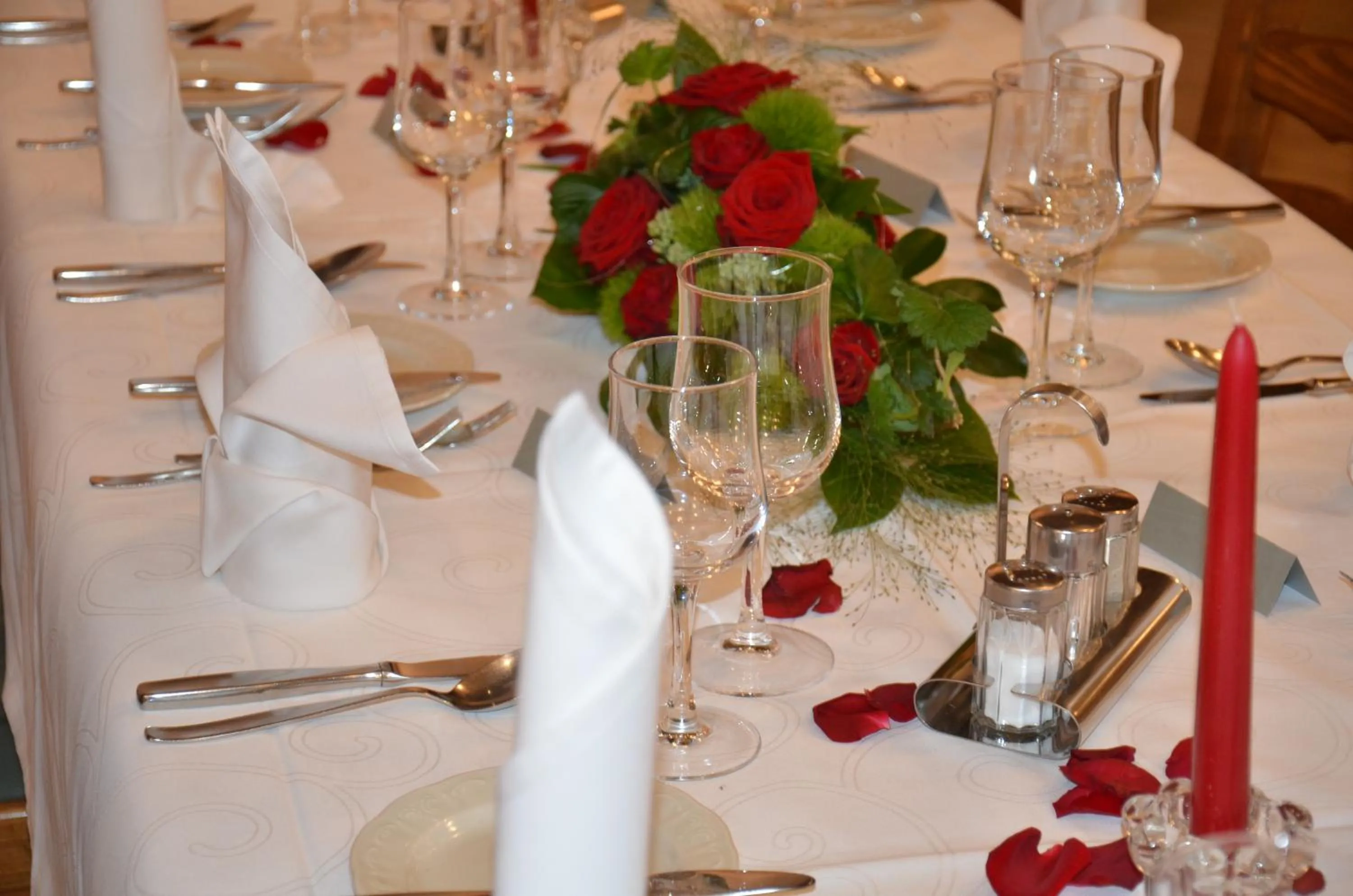 Restaurant/places to eat in Hotel Buchserhof