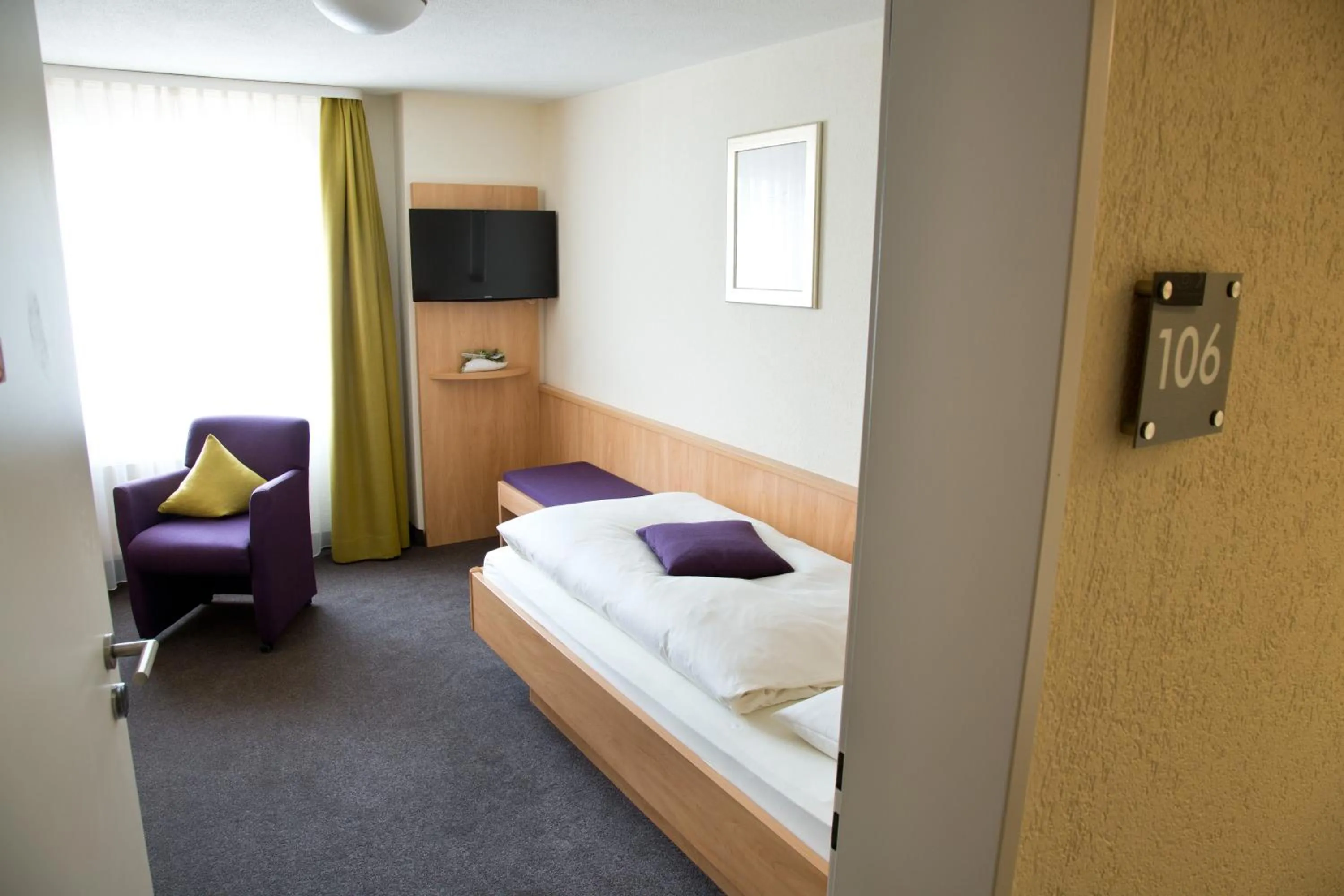 Day, Bed in Hotel Buchserhof