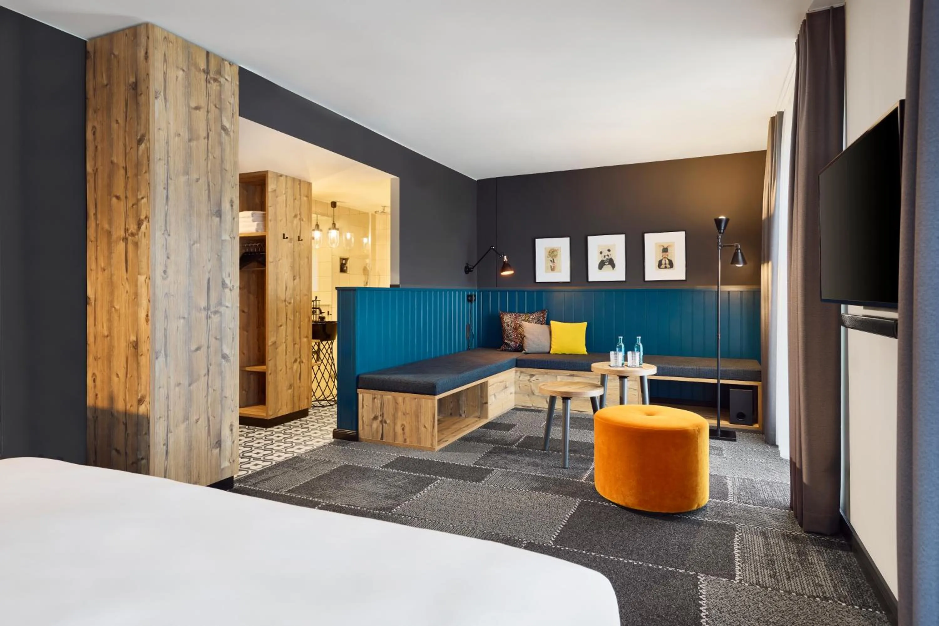 Living room, Bed in Me and All Hotel Mainz, by Hyatt