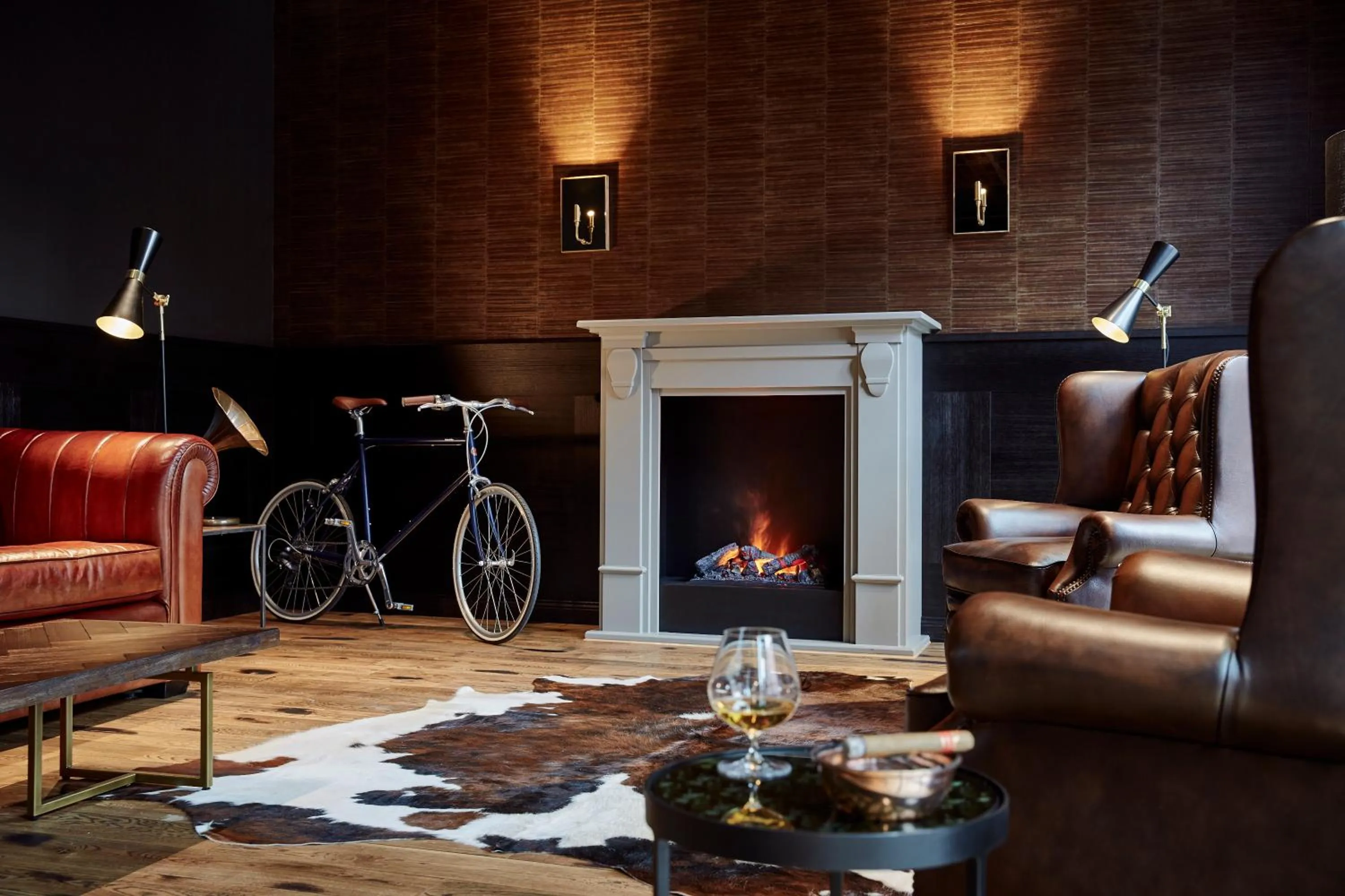 Lounge or bar in Me and All Hotel Mainz, by Hyatt