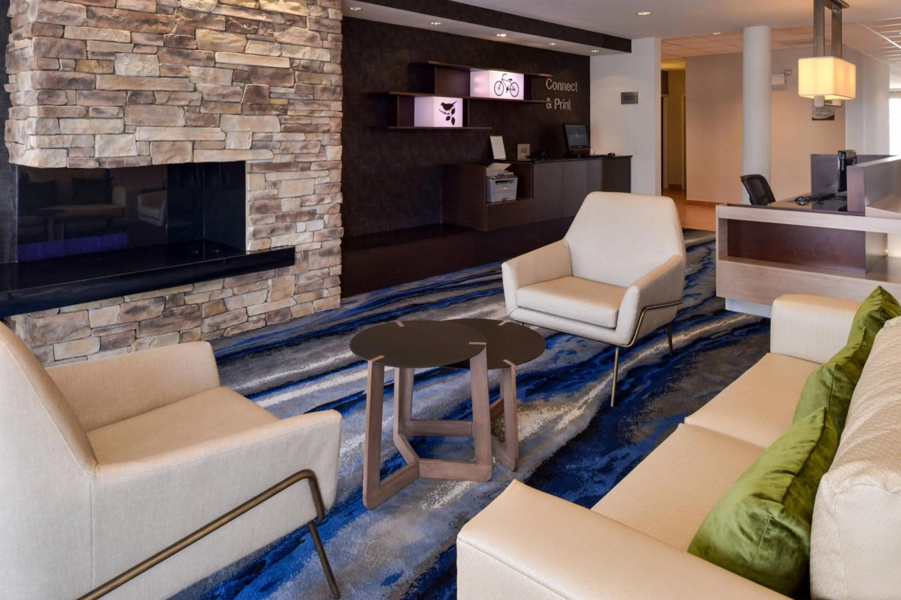 Lobby or reception in Fairfield Inn & Suites by Marriott Cedar Rapids