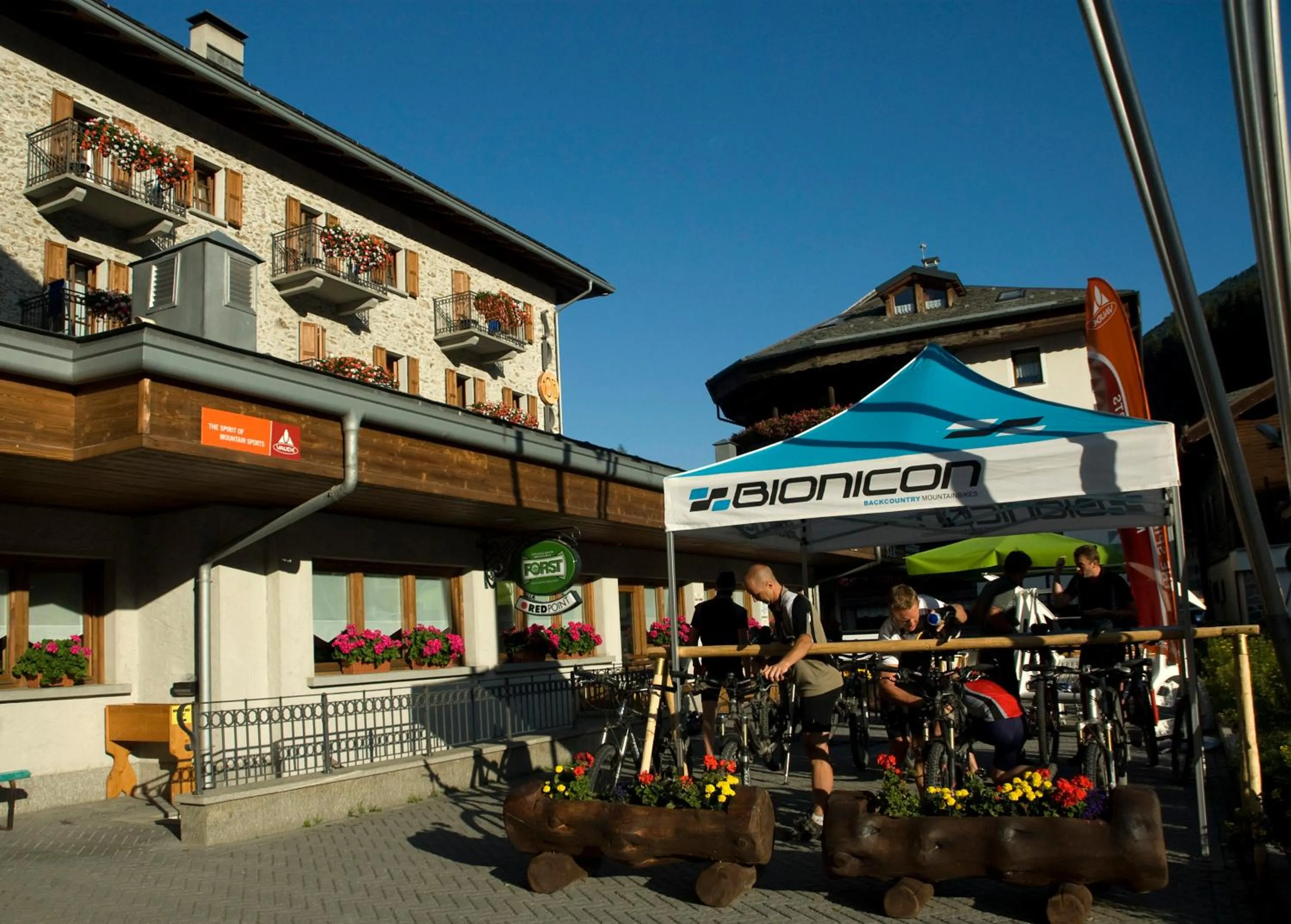 Facade/entrance in Hotel Sport