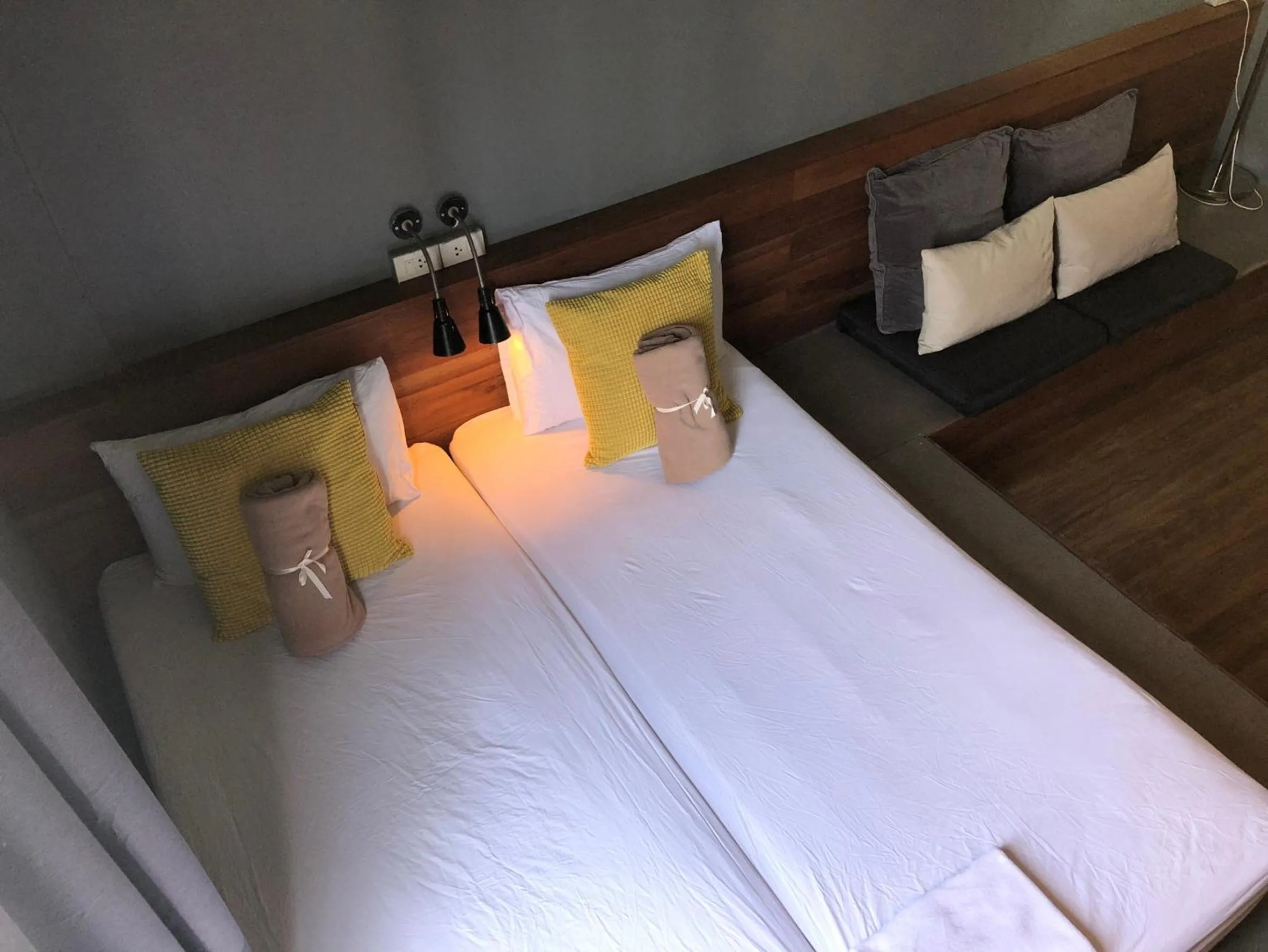 Bed in Yaksa Private