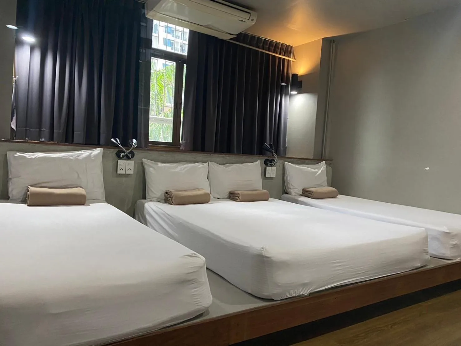 Bed in Yaksa Private