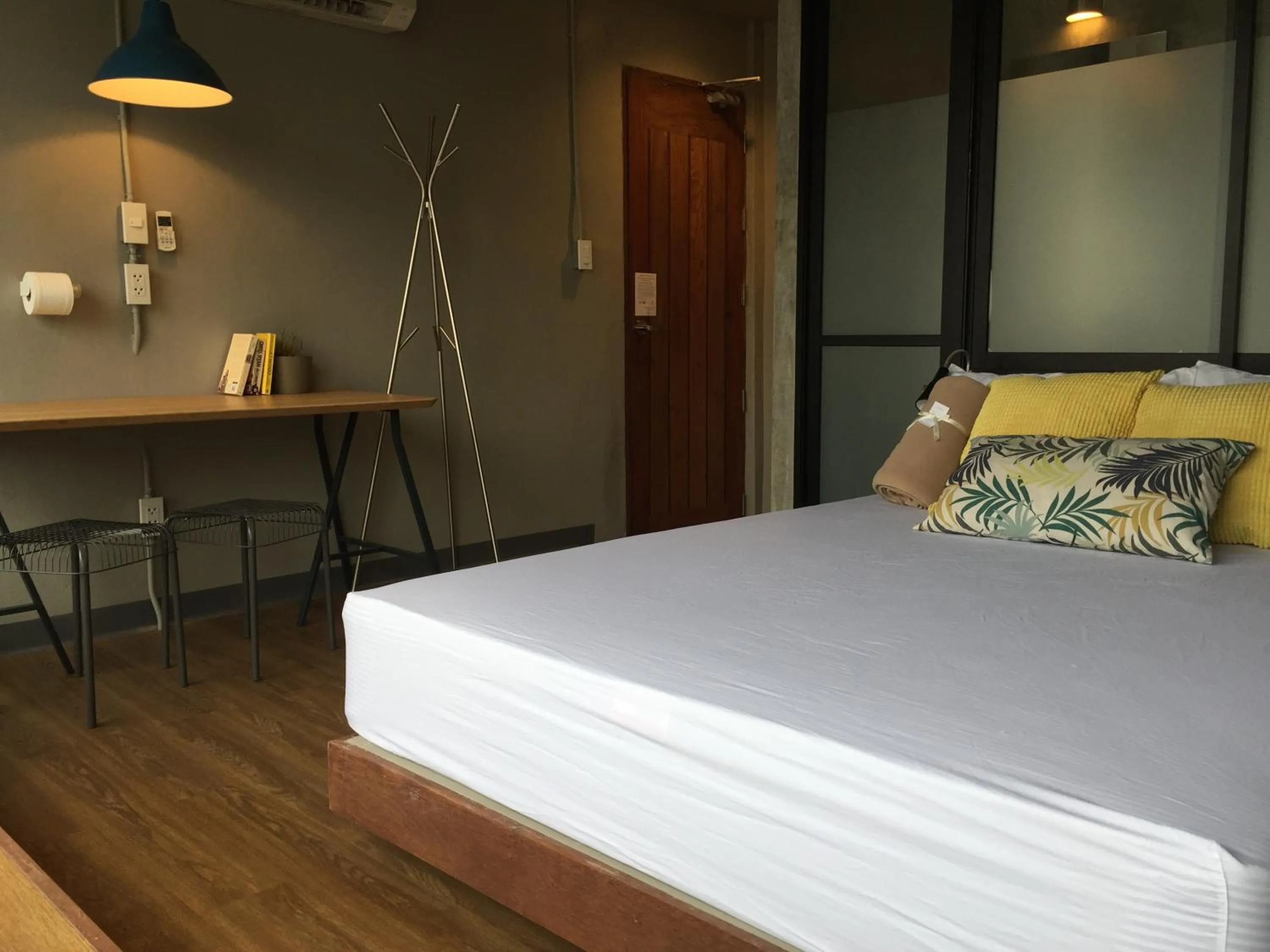 Bed in Yaksa Private