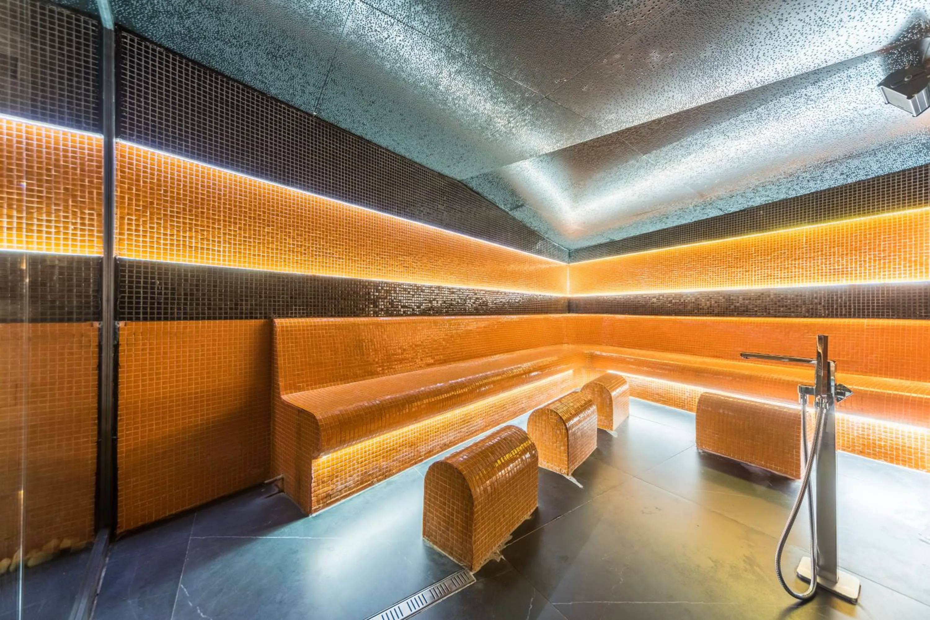 Sauna in Hotel Emirates