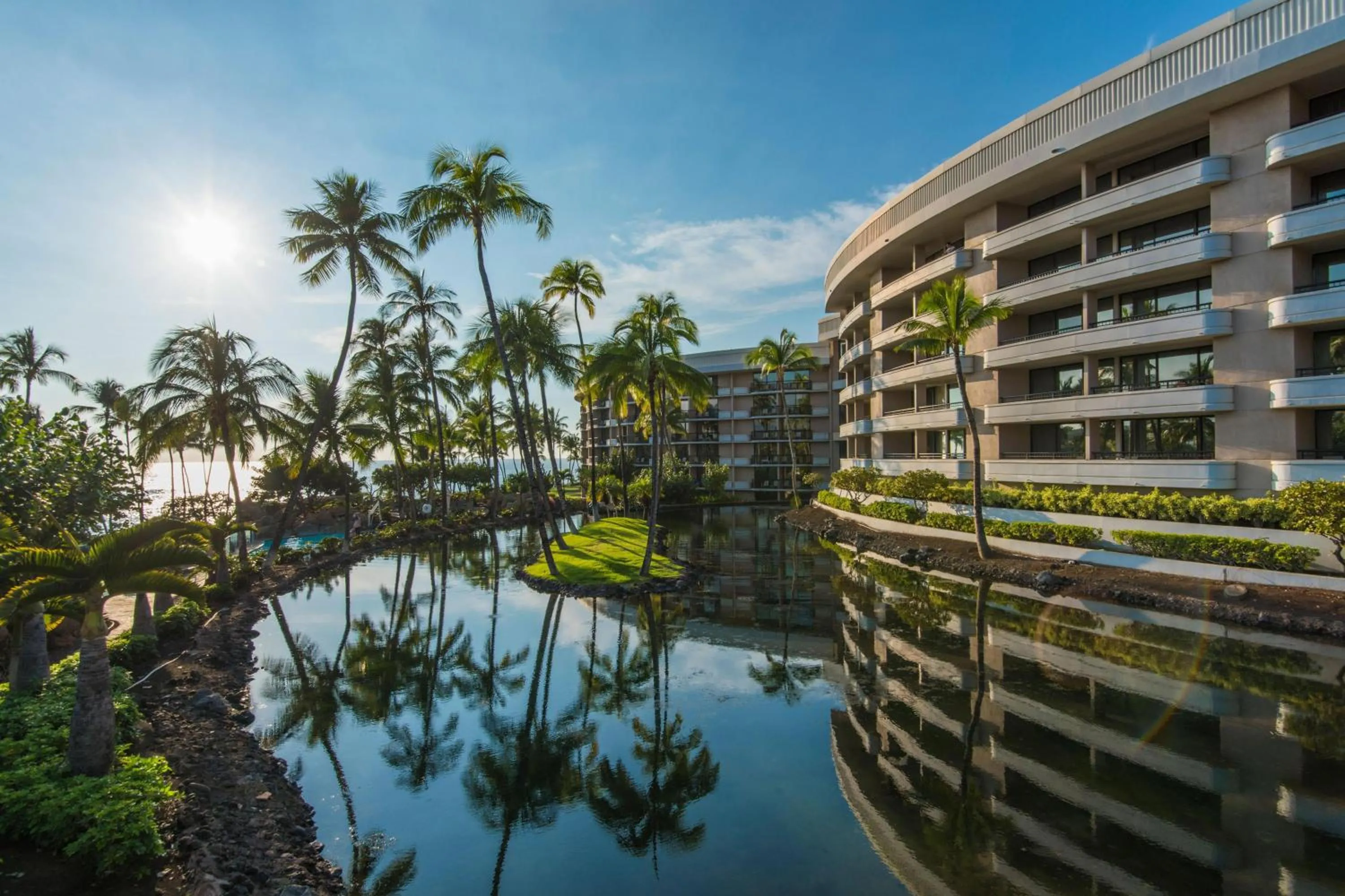 Property building in Hilton Grand Vacations Club Ocean Tower Waikoloa Village