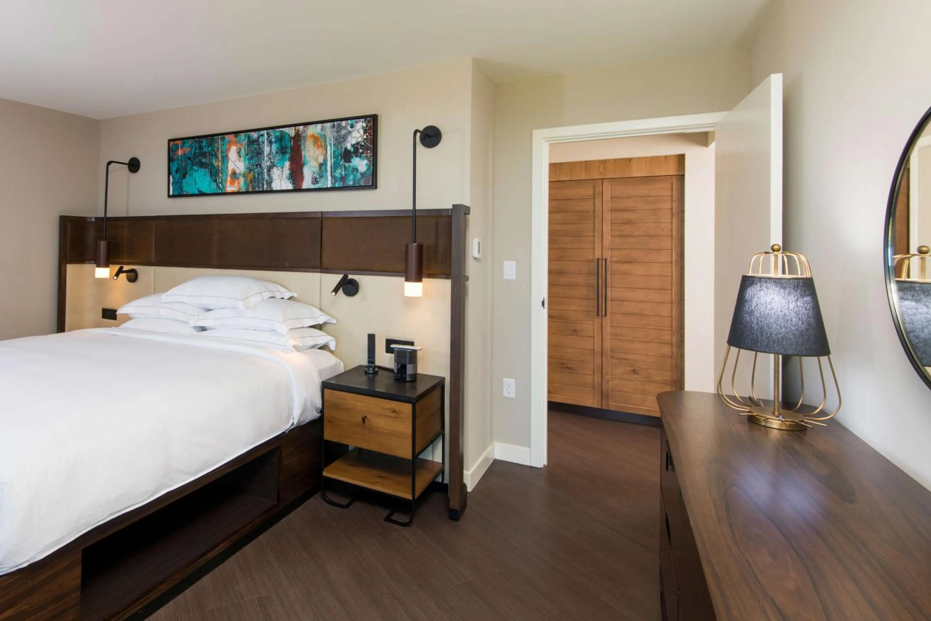 Bed in Hilton Grand Vacations Club Ocean Tower Waikoloa Village