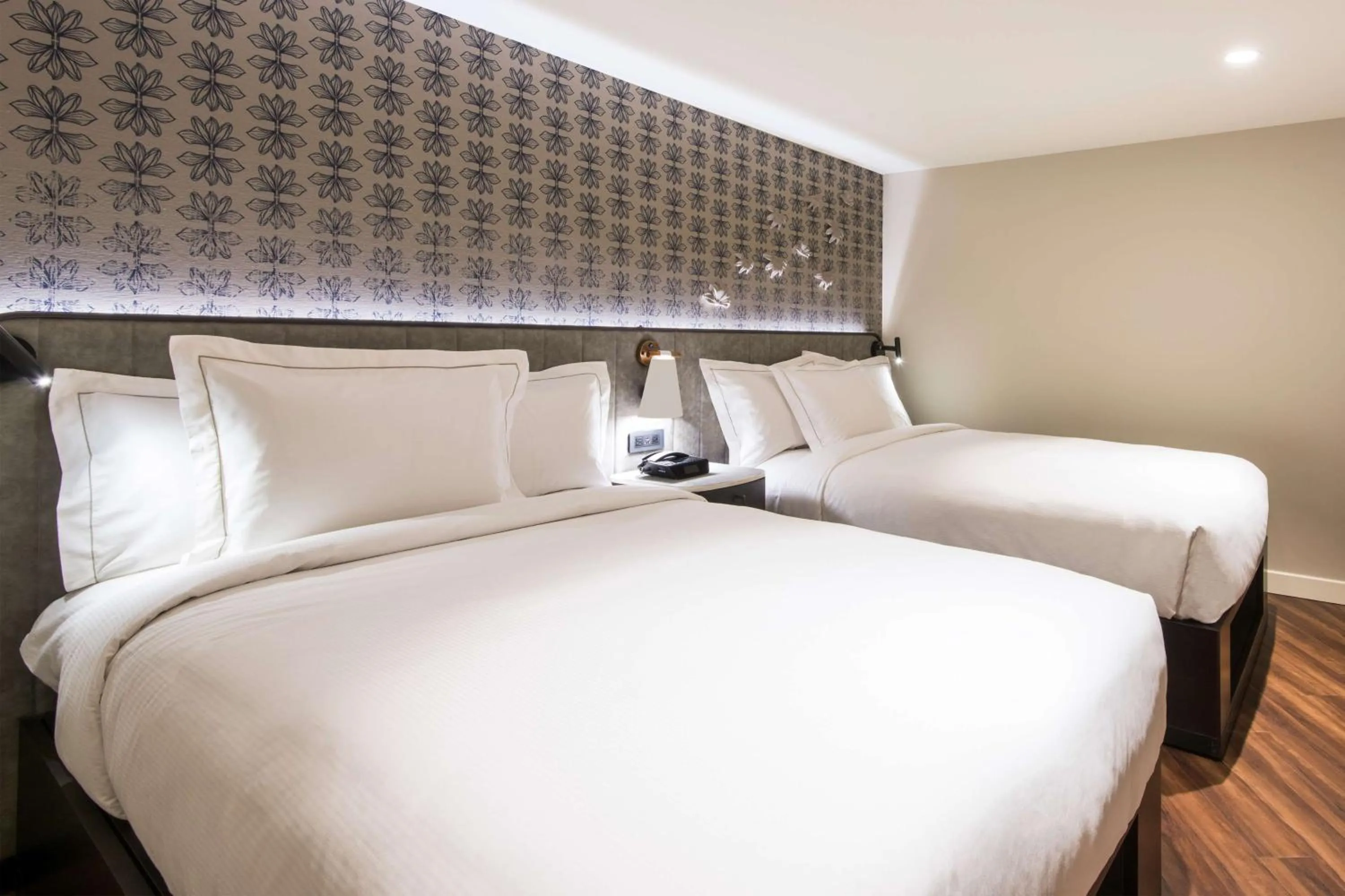 Bed in Hilton Grand Vacations Club Ocean Tower Waikoloa Village