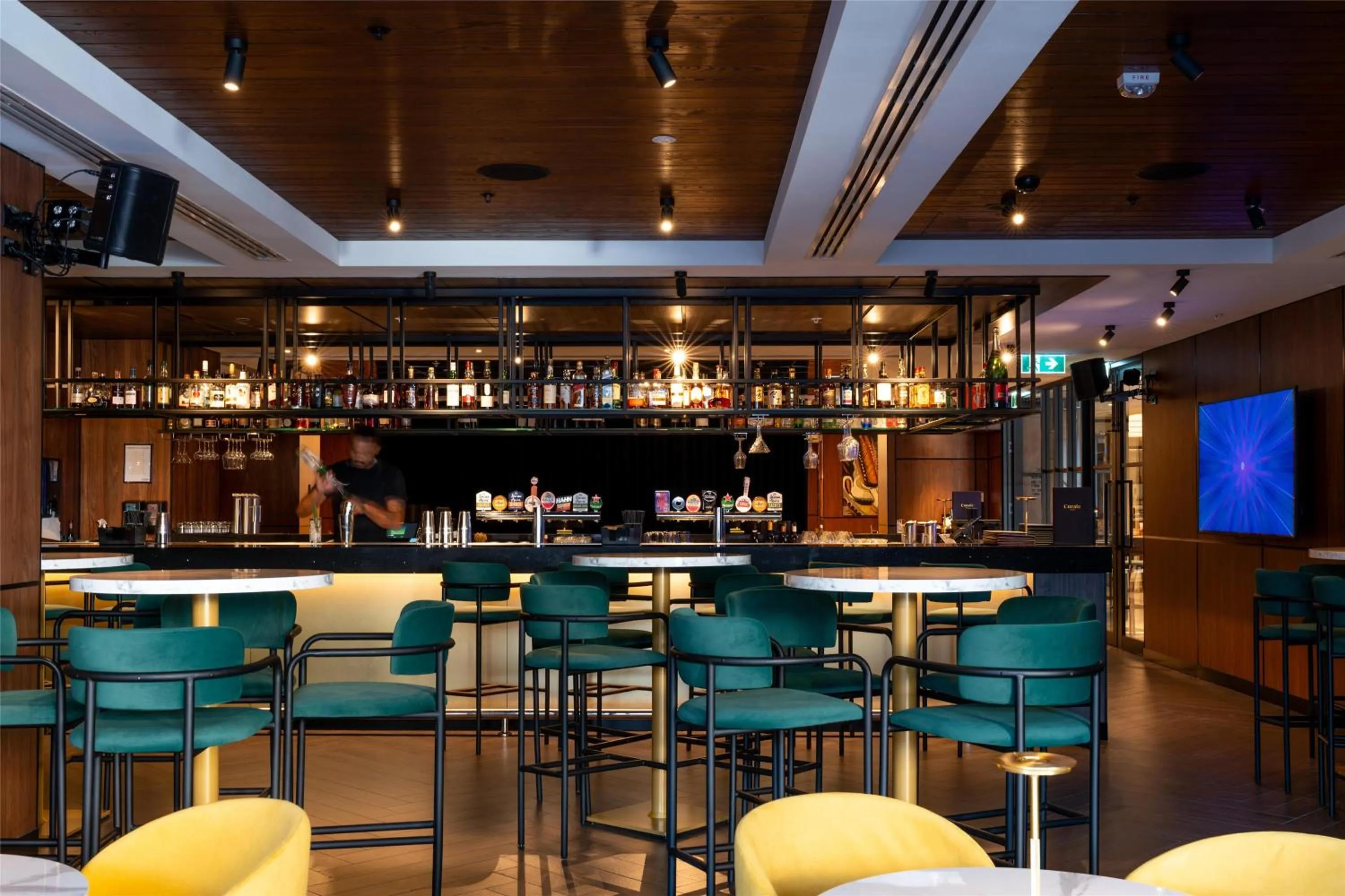 Lounge or bar in Doubletree By Hilton Perth Northbridge