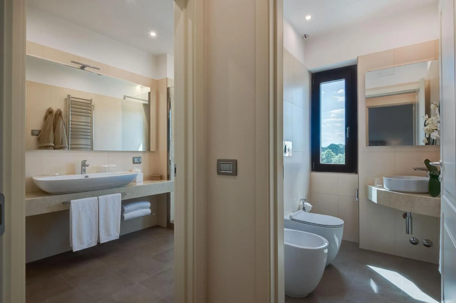 Toilet in Borgo La Chiaracia Resort & SPA
