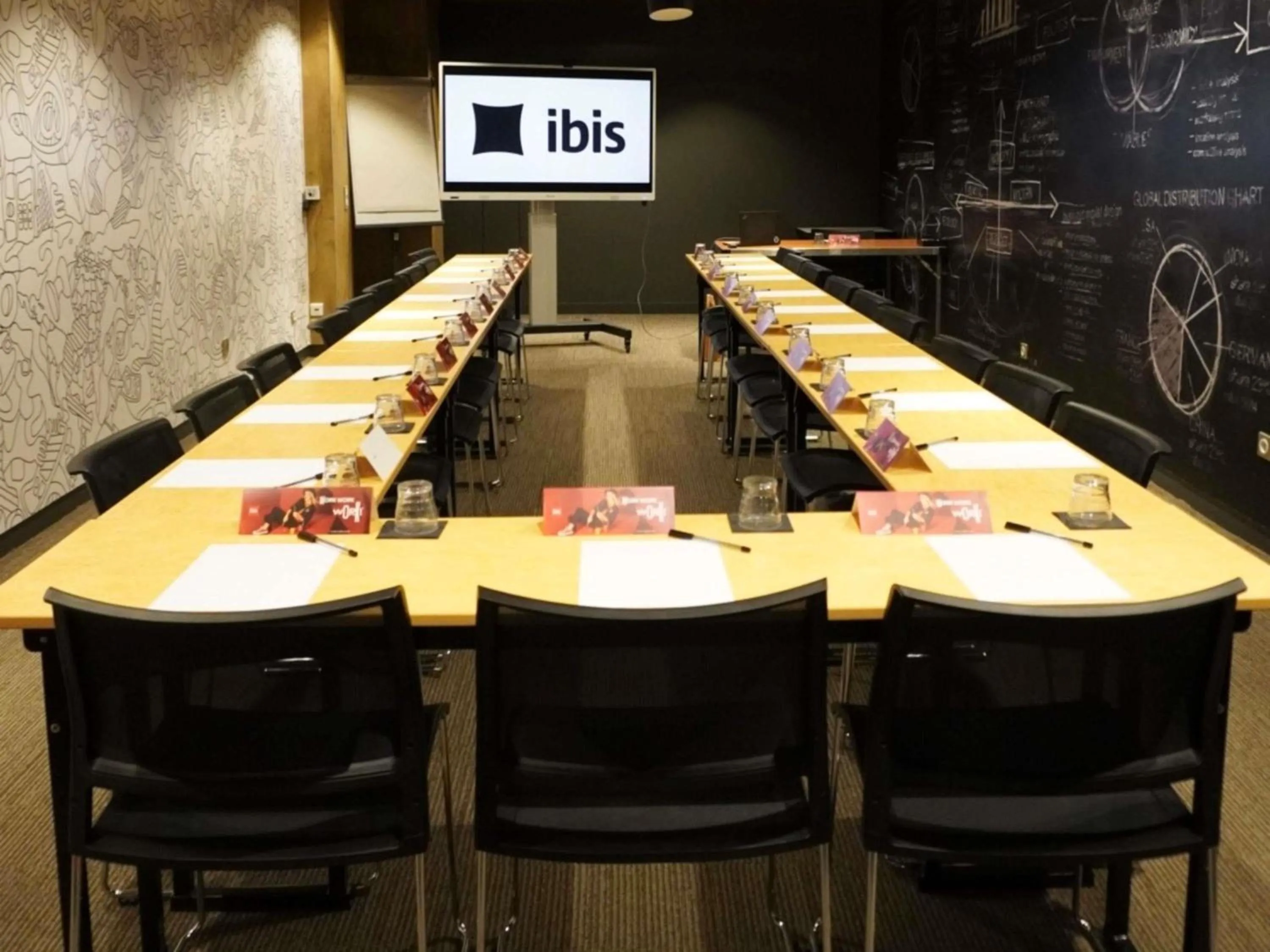 Meeting/conference room in ibis Valence Sud