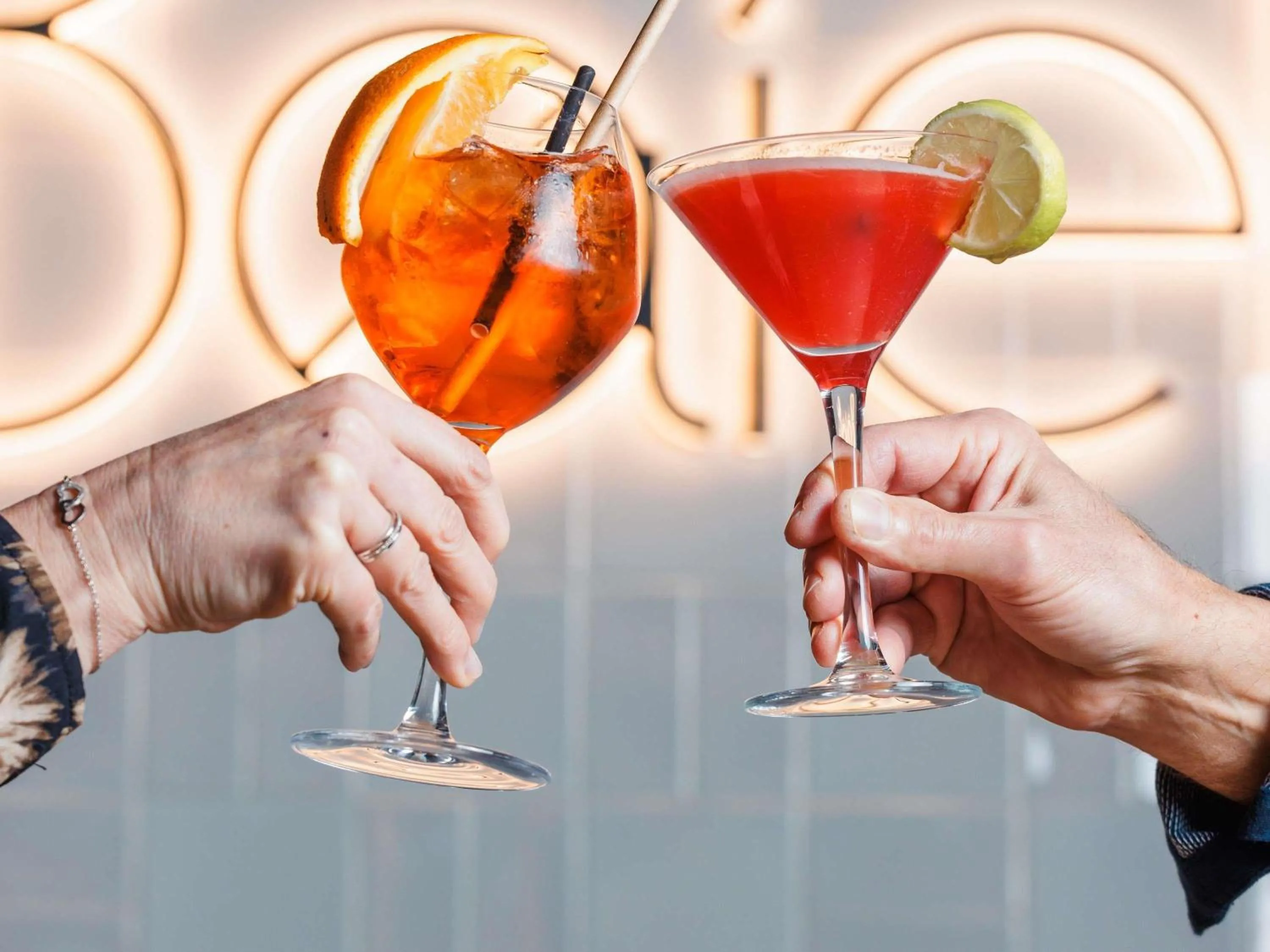 Restaurant/places to eat in ibis Valence Sud