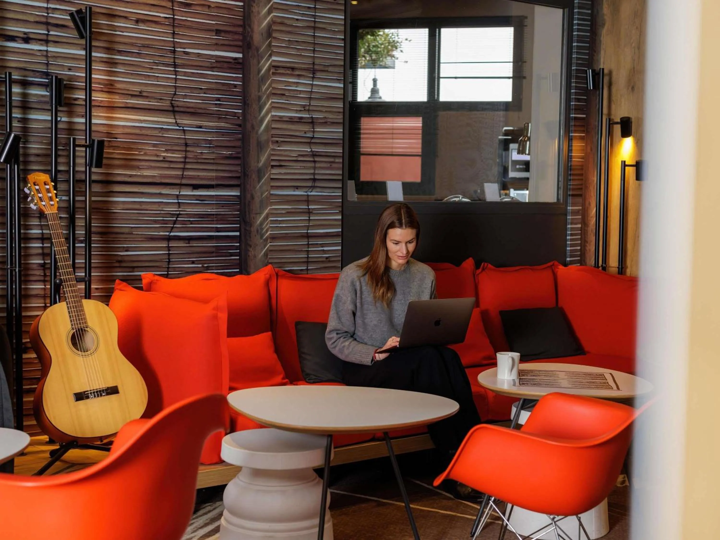 Property building in ibis Valence Sud