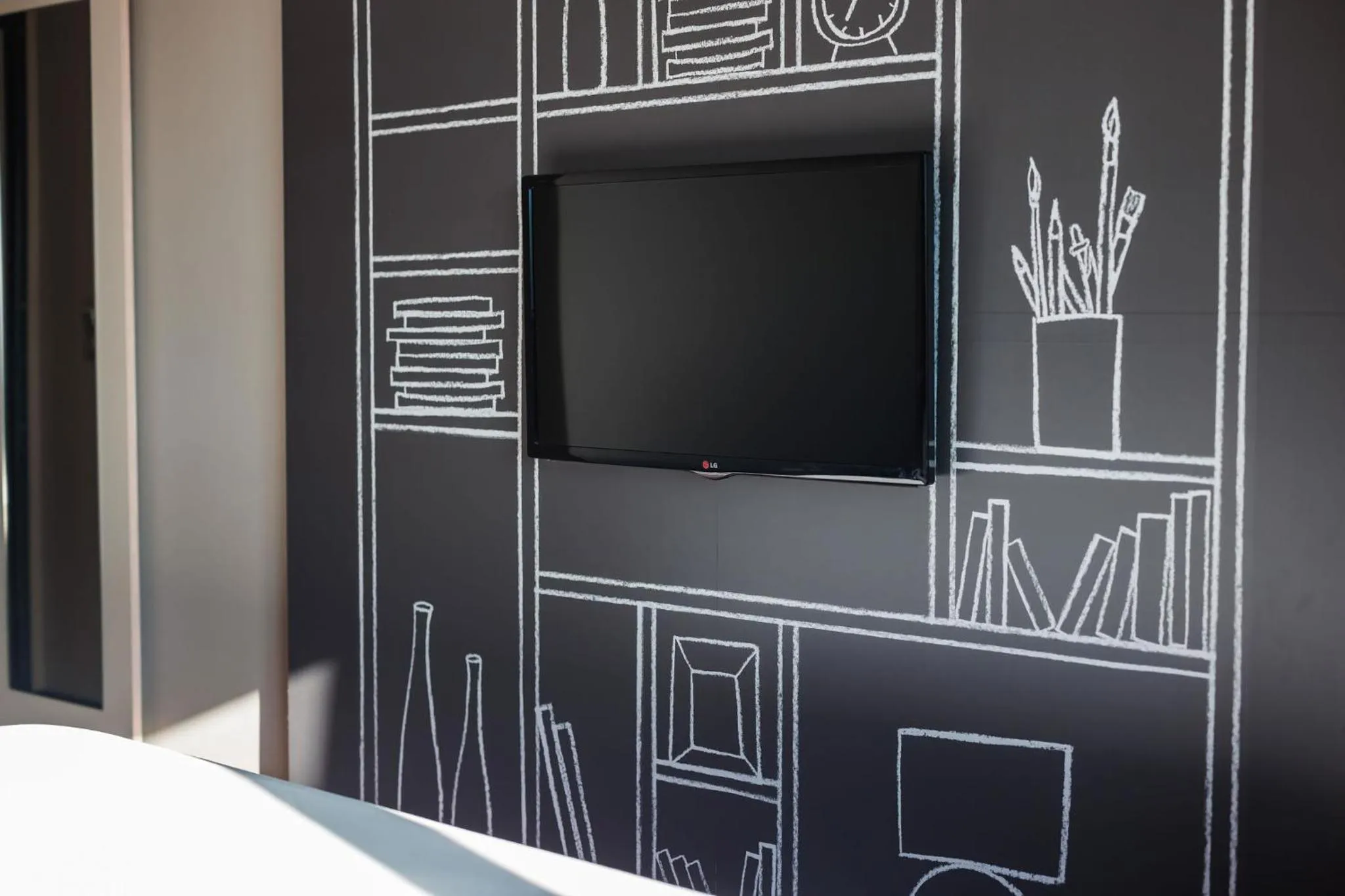 TV and multimedia in ibis Valence Sud