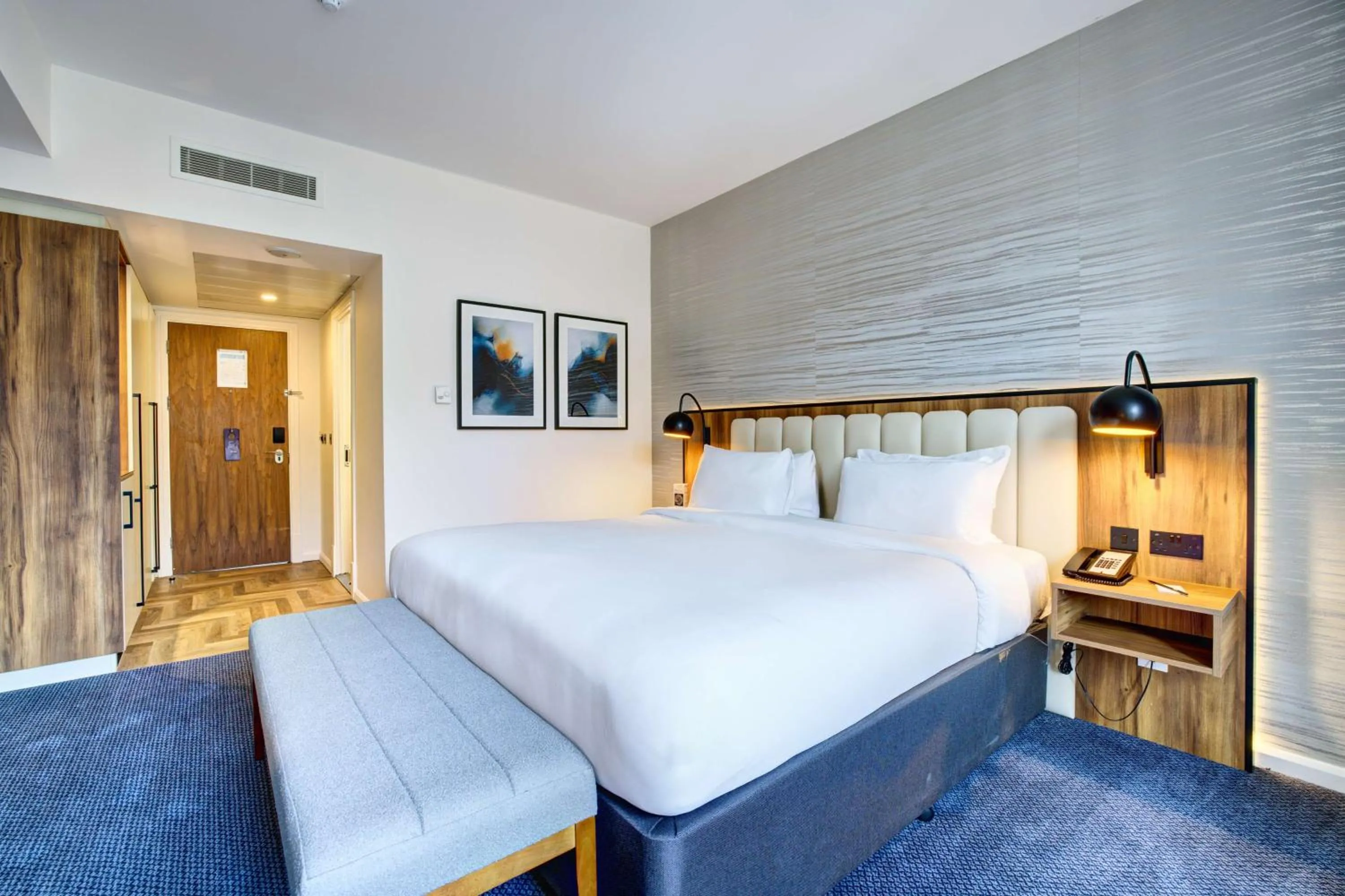 Bedroom, Bed in Radisson Blu Hotel, Durham