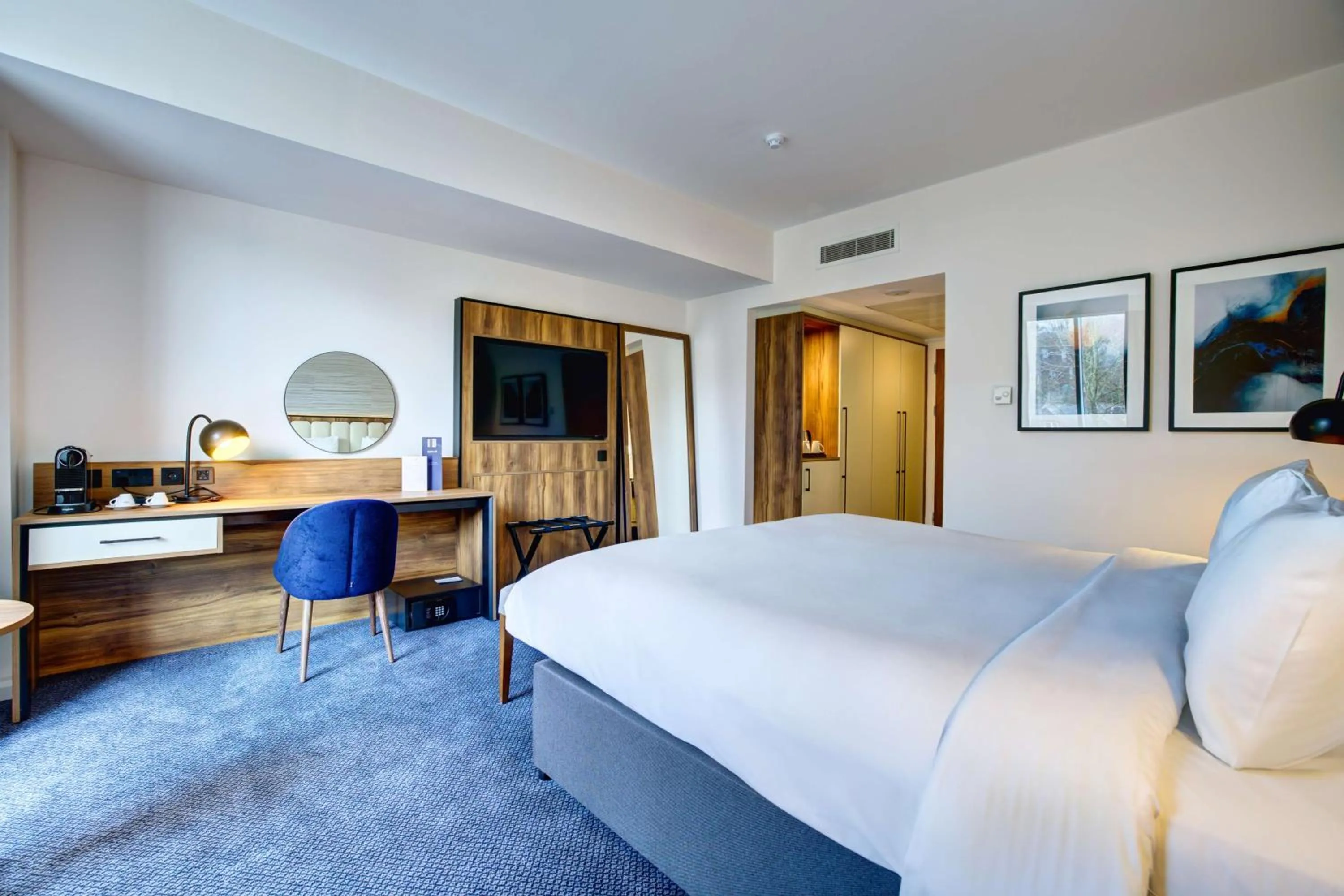 Bedroom, Bed in Radisson Blu Hotel, Durham