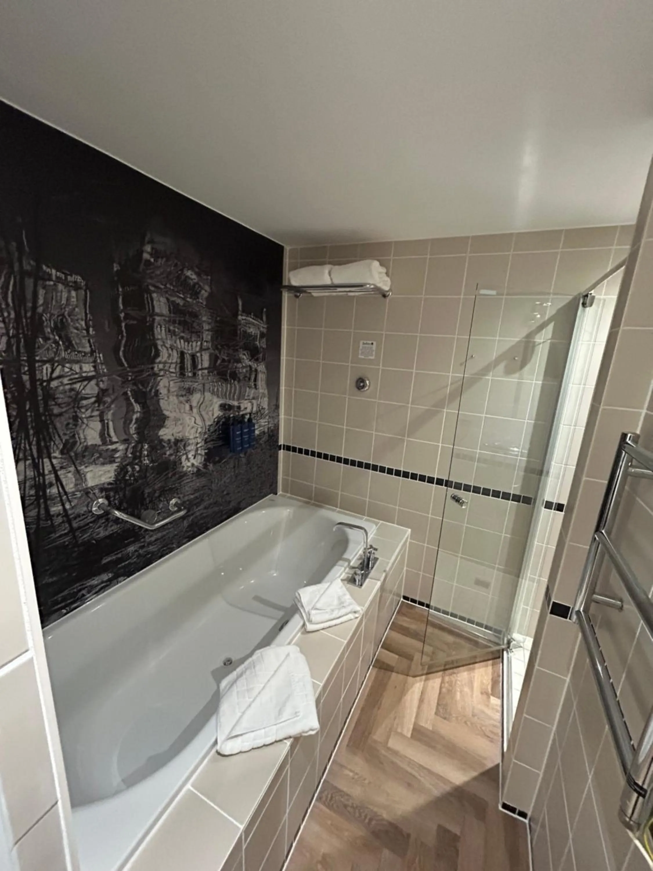 Bath in Radisson Blu Hotel, Durham