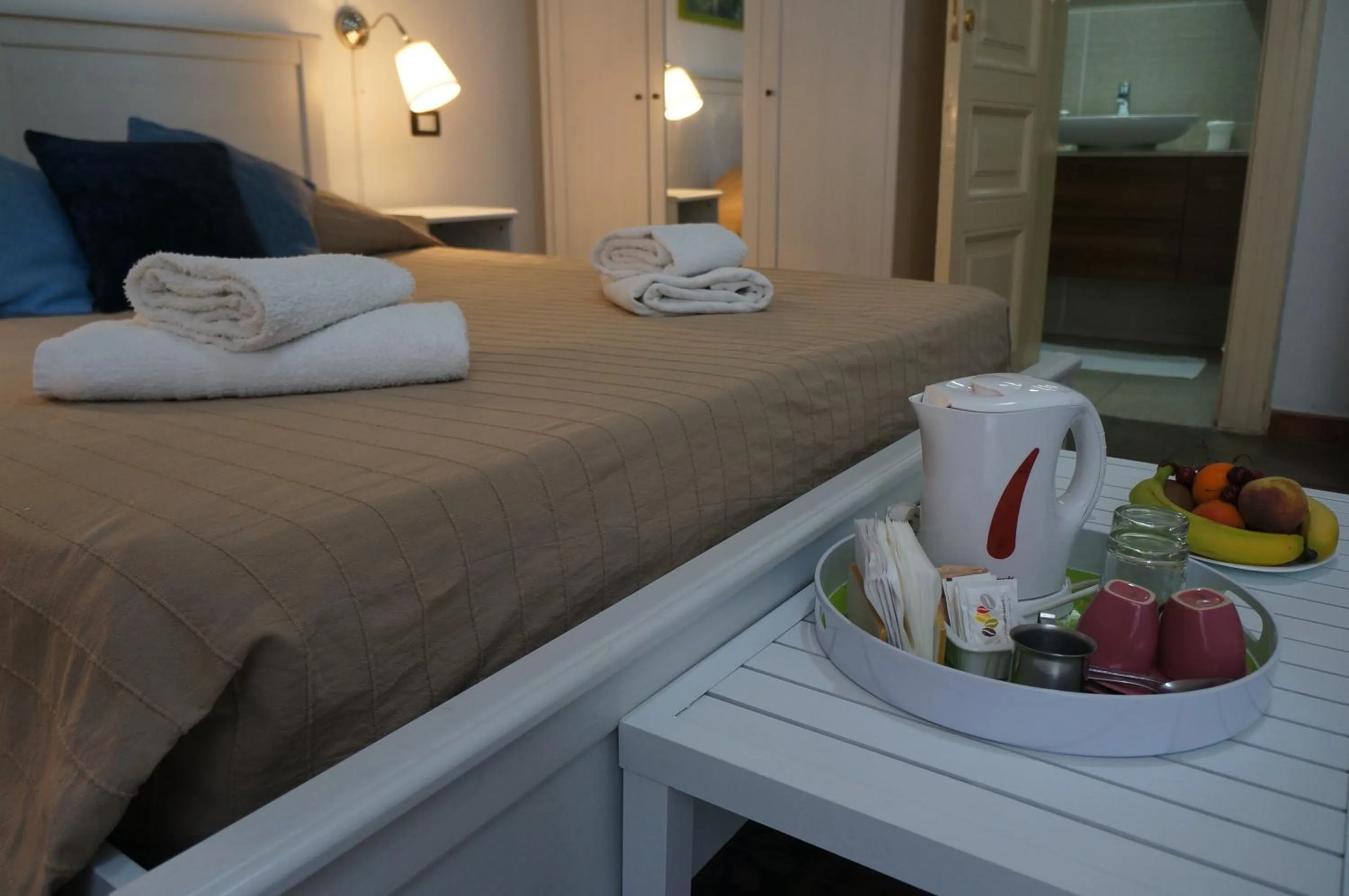 Bathroom, Bed in B&B Casa Laganà