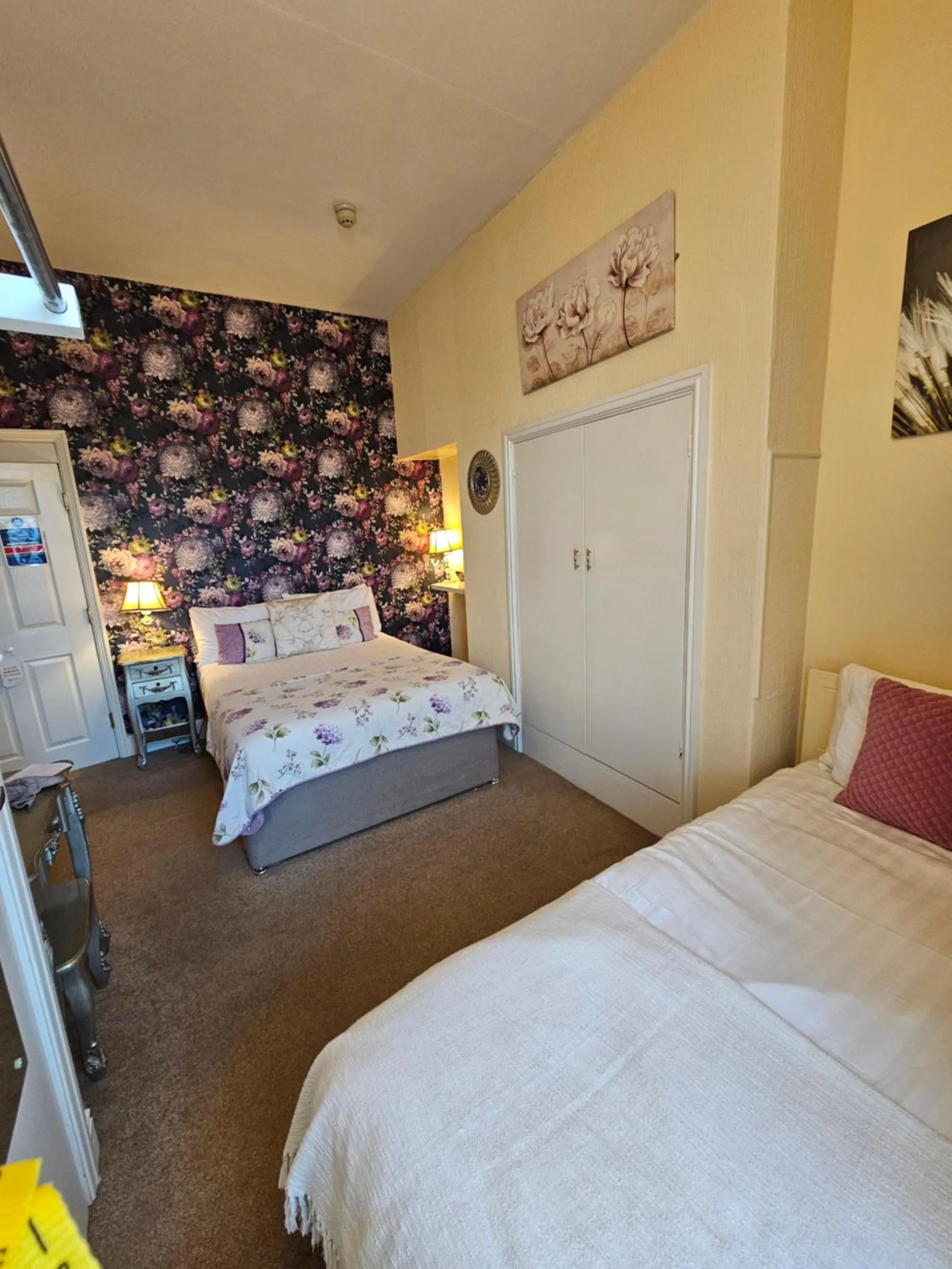 Bed in Rivelyn Hotel Bar & Restaurant