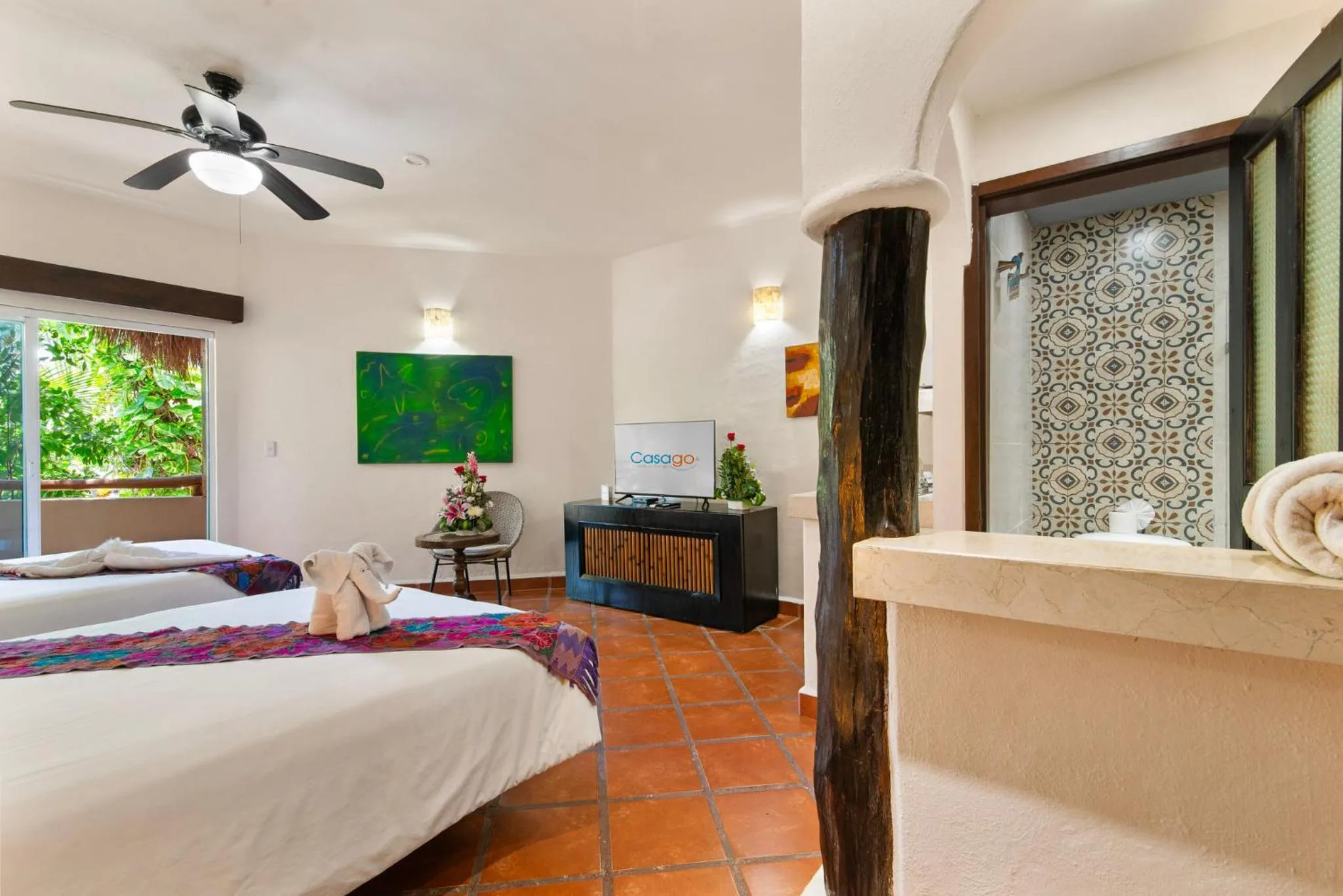 Photo of the whole room, Bed in Hotel Riviera Del Sol