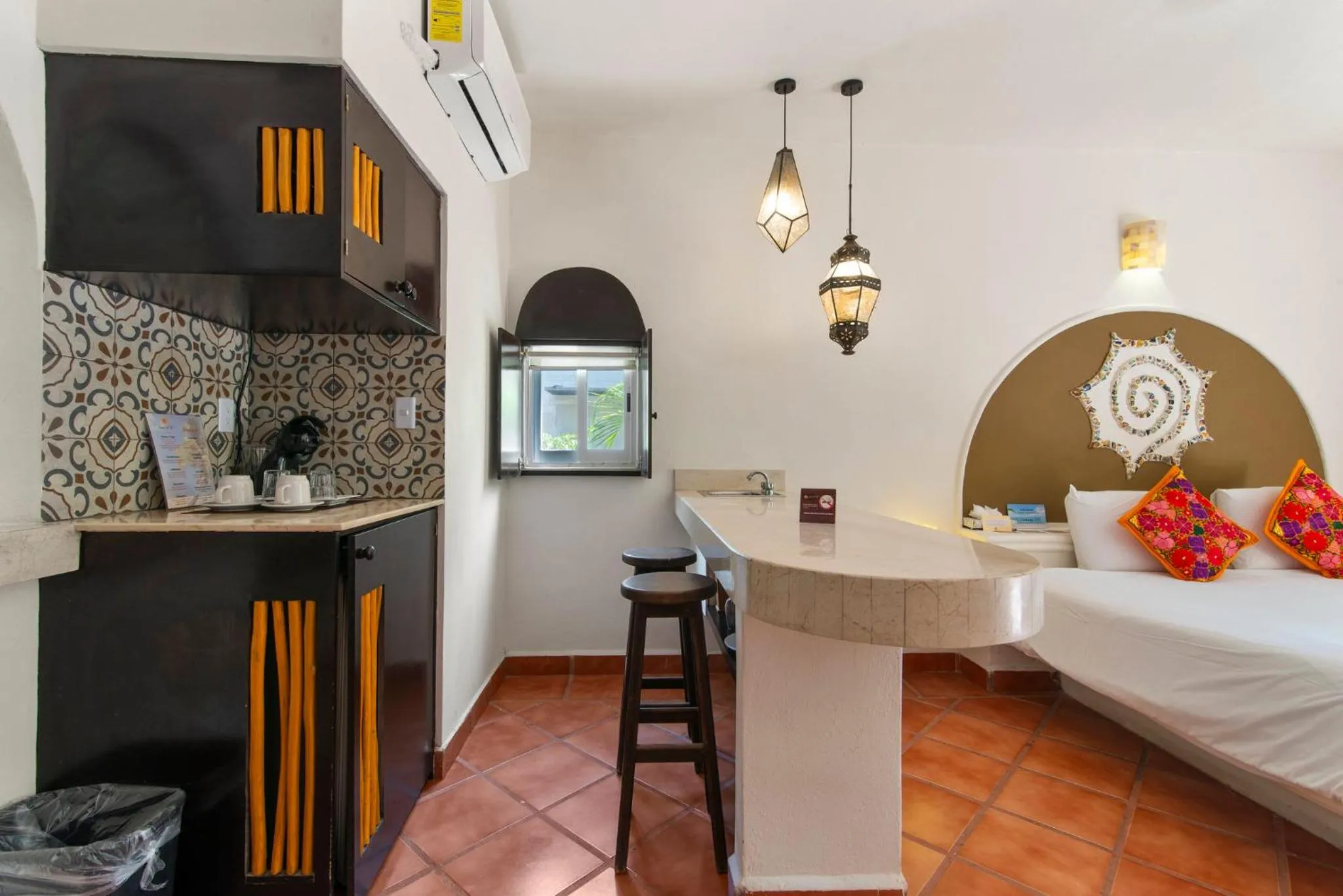 Photo of the whole room, Bed in Hotel Riviera Del Sol