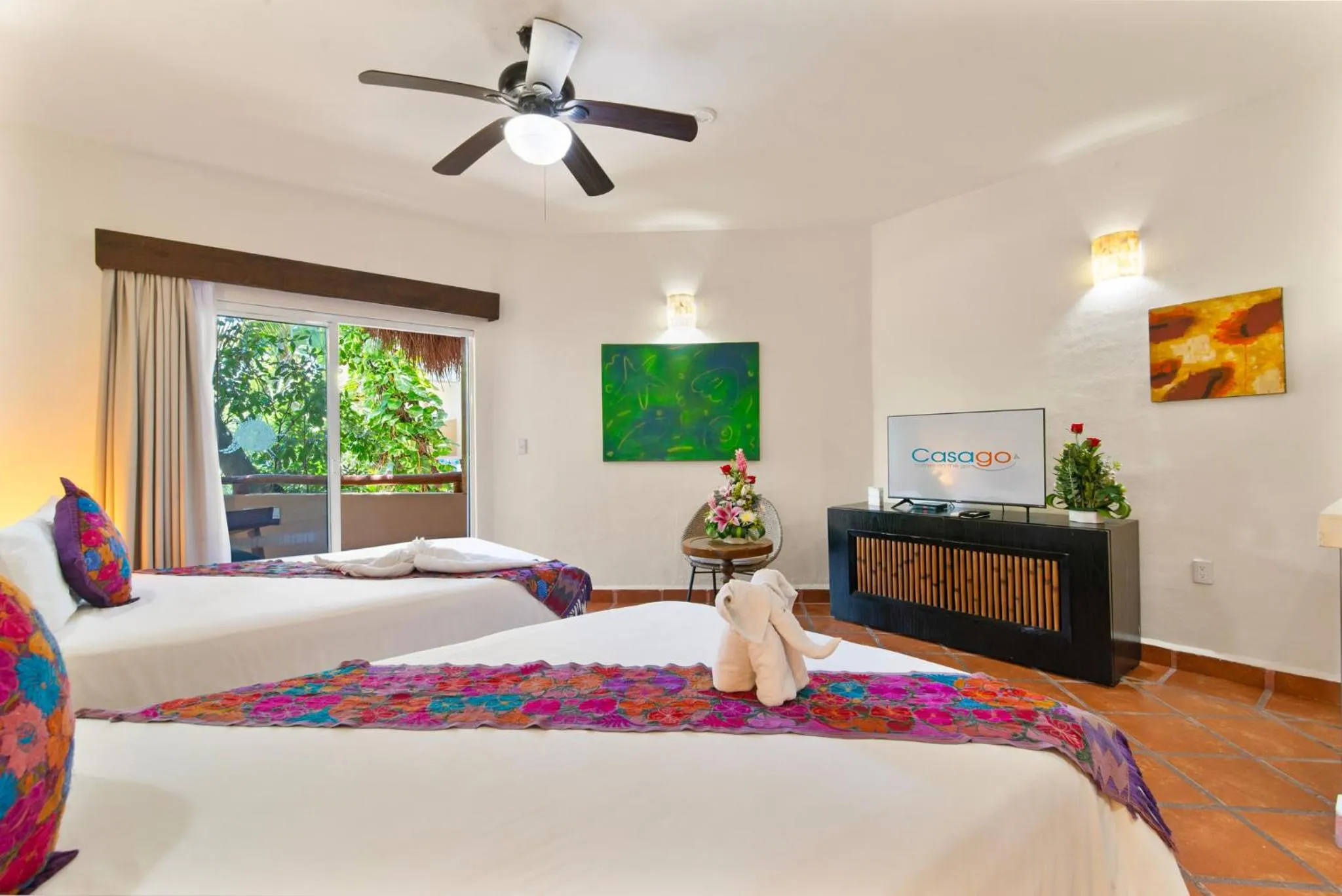 Photo of the whole room, Bed in Hotel Riviera Del Sol