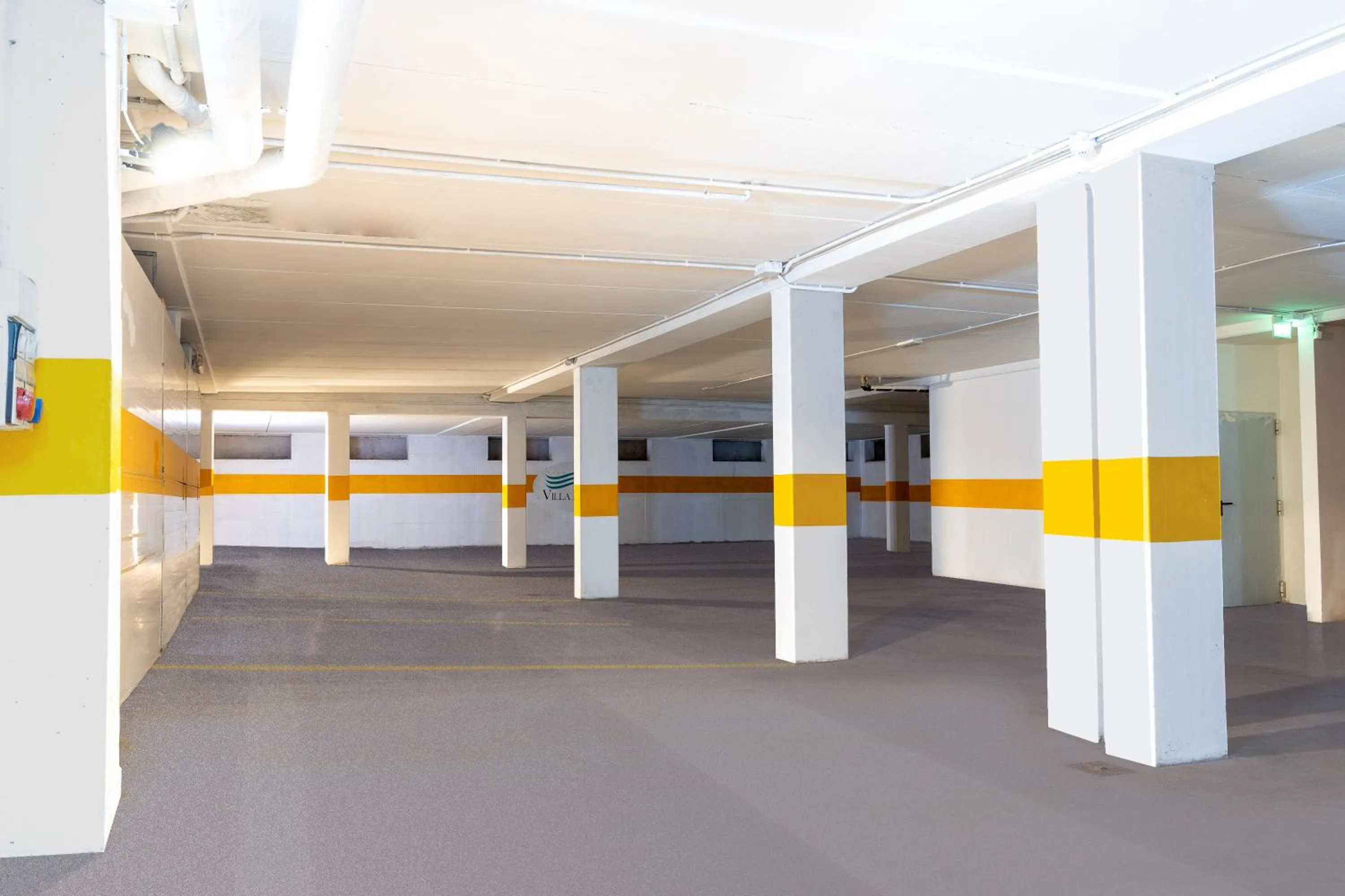 Parking in Hotel Villa Elena