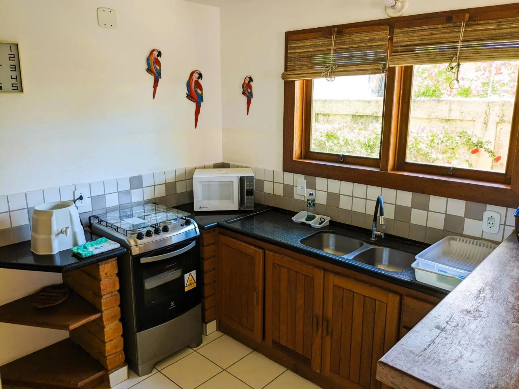 Kitchen or kitchenette in Residence Maria Vittoria Praia Arraial