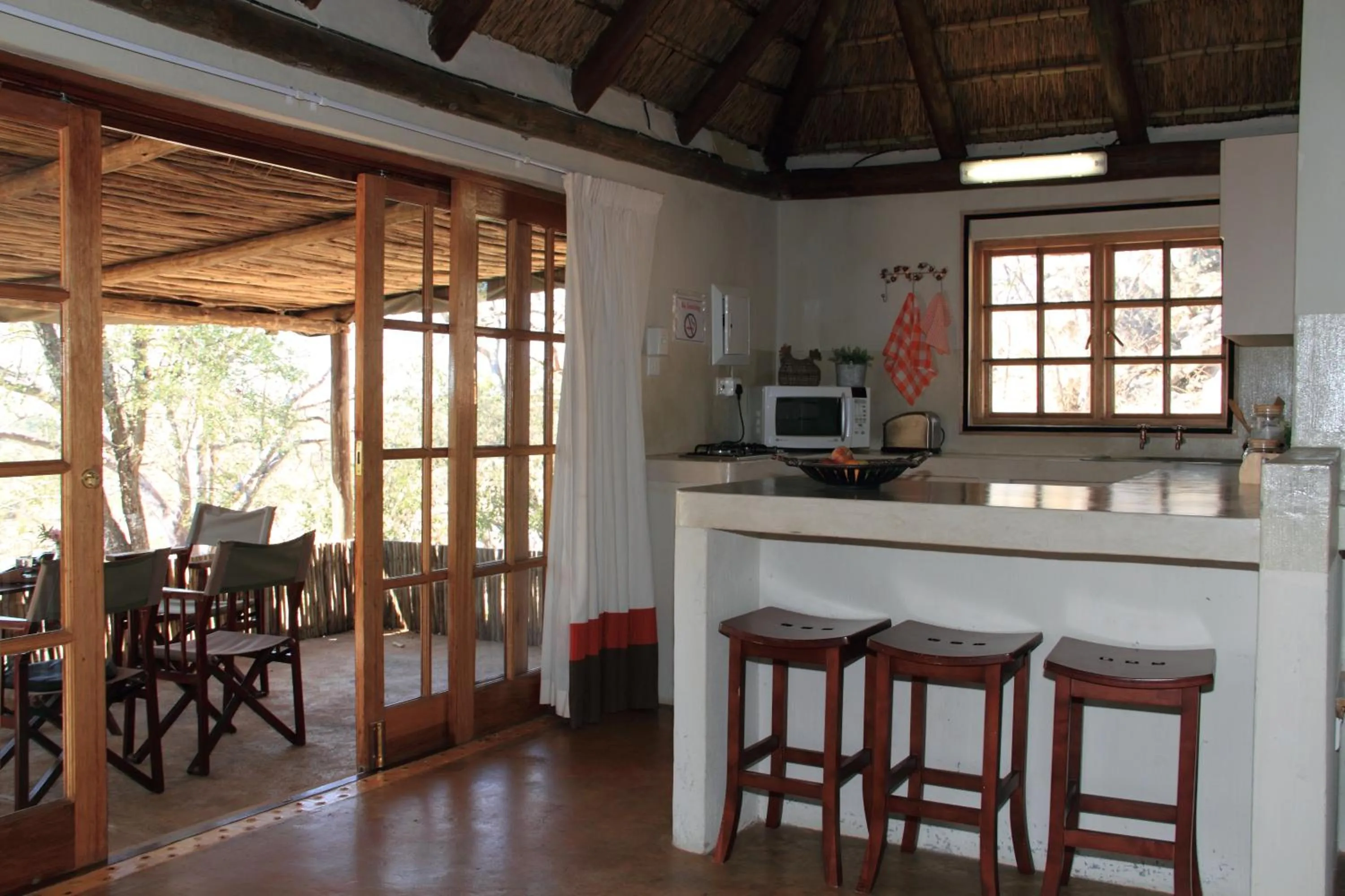 Kitchen or kitchenette in Tantebane Game Ranch