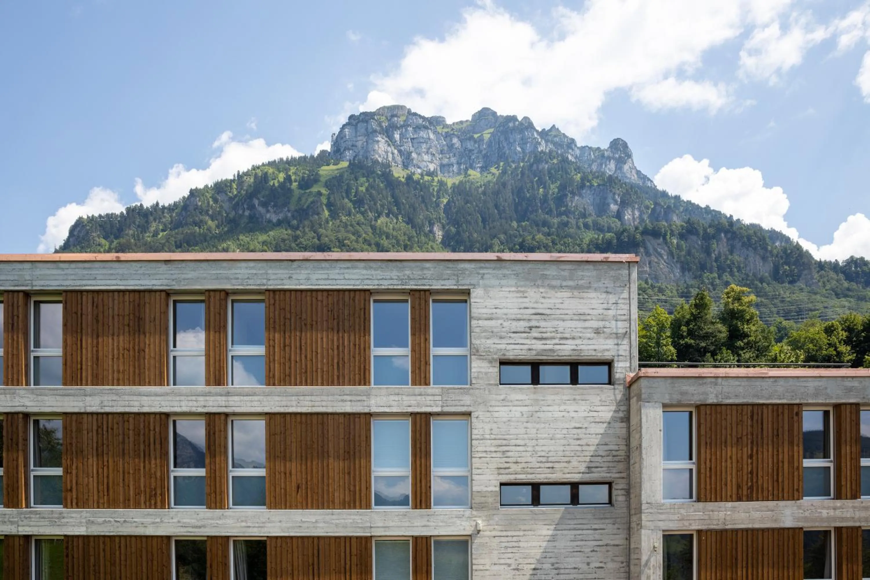 Property building in B&B Hotel Mattli Übernachtung Frühstück