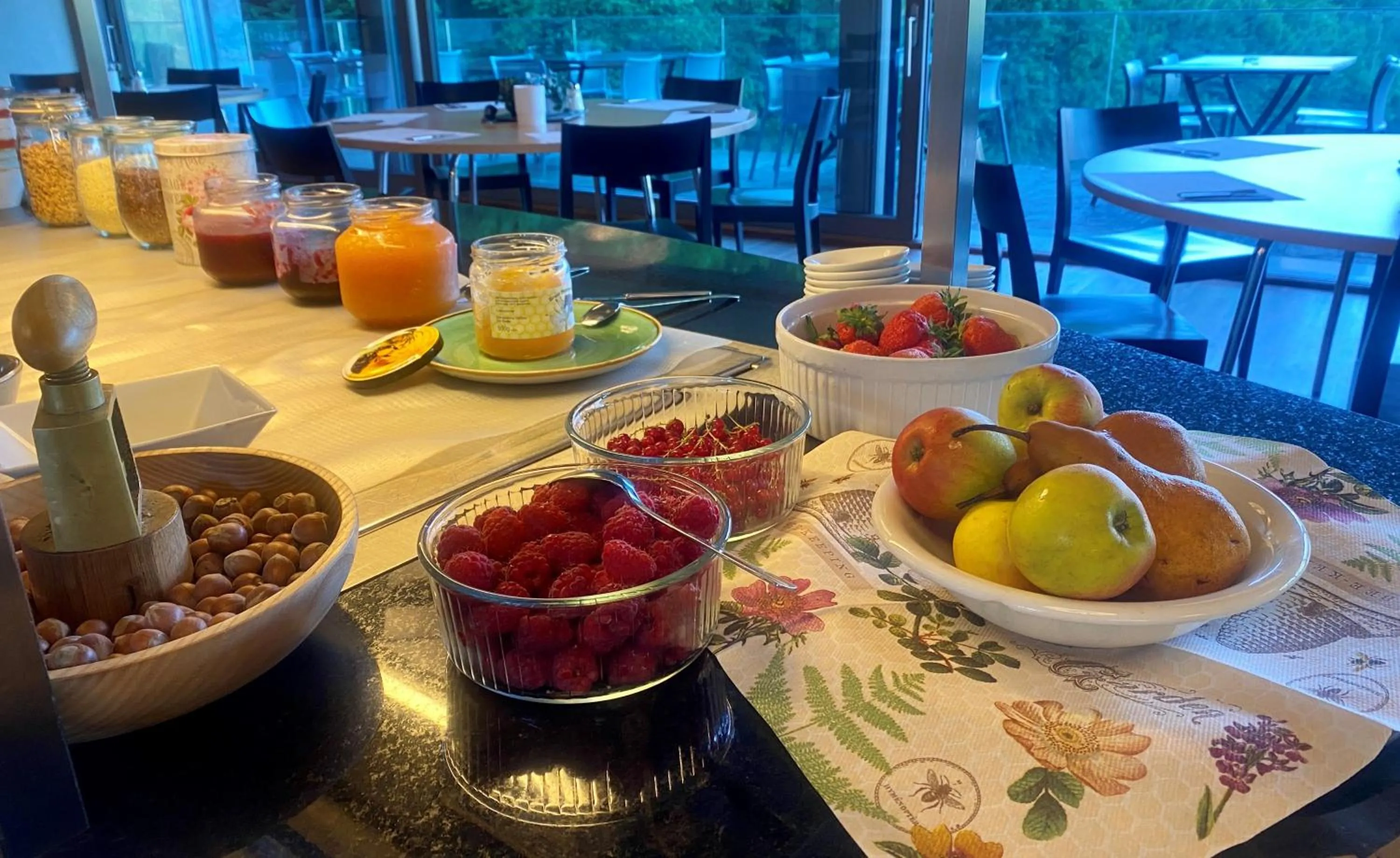 Restaurant/places to eat in B&B Hotel Mattli Übernachtung Frühstück