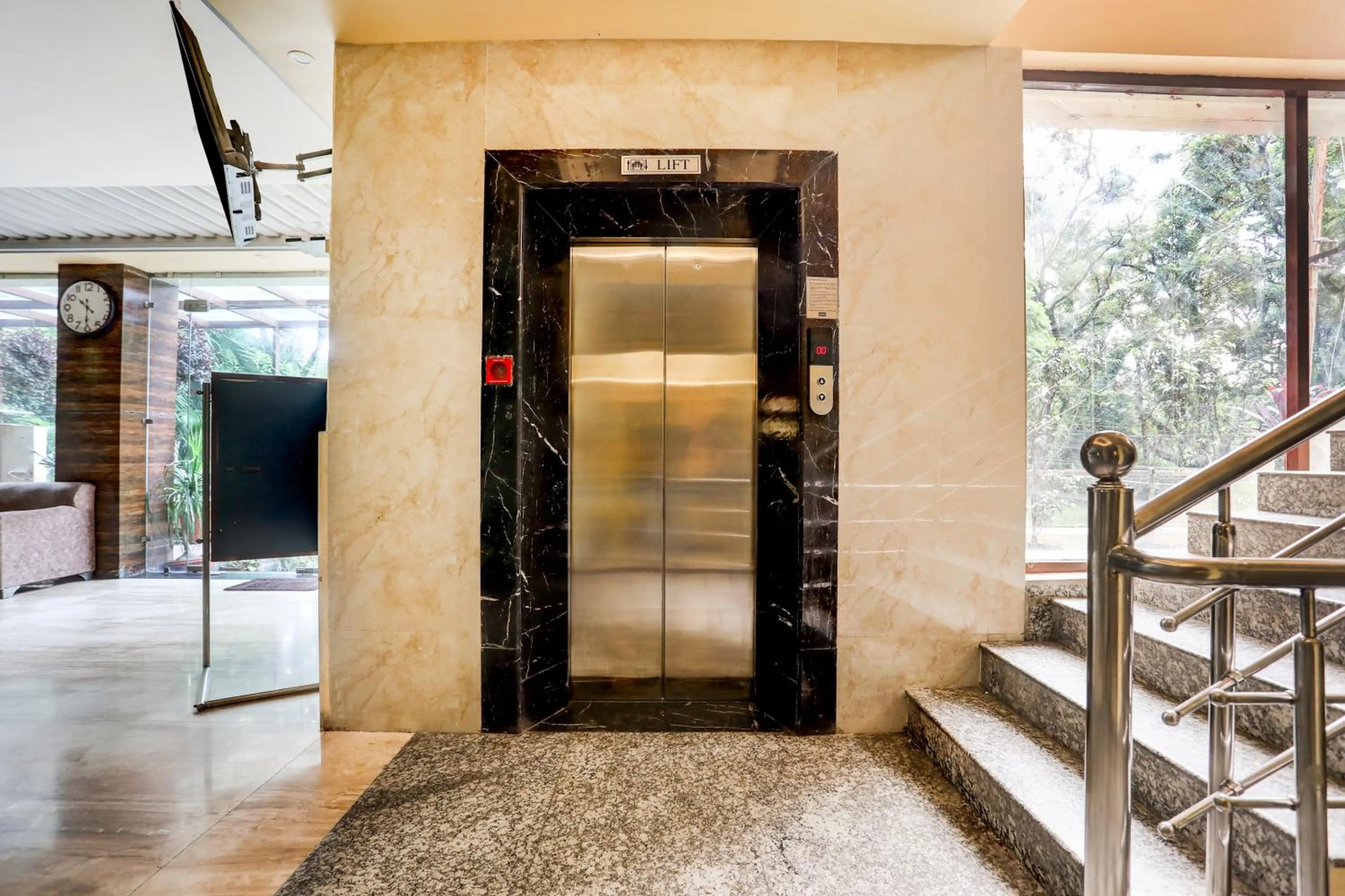 Lobby or reception in Townhouse Oak Pacify Hills