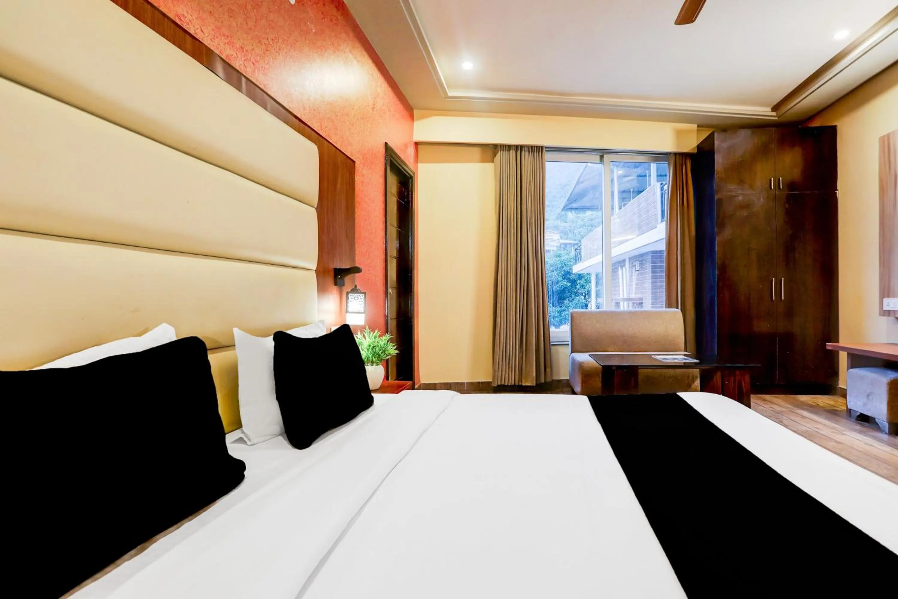 Bedroom, Bed in Townhouse Oak Pacify Hills