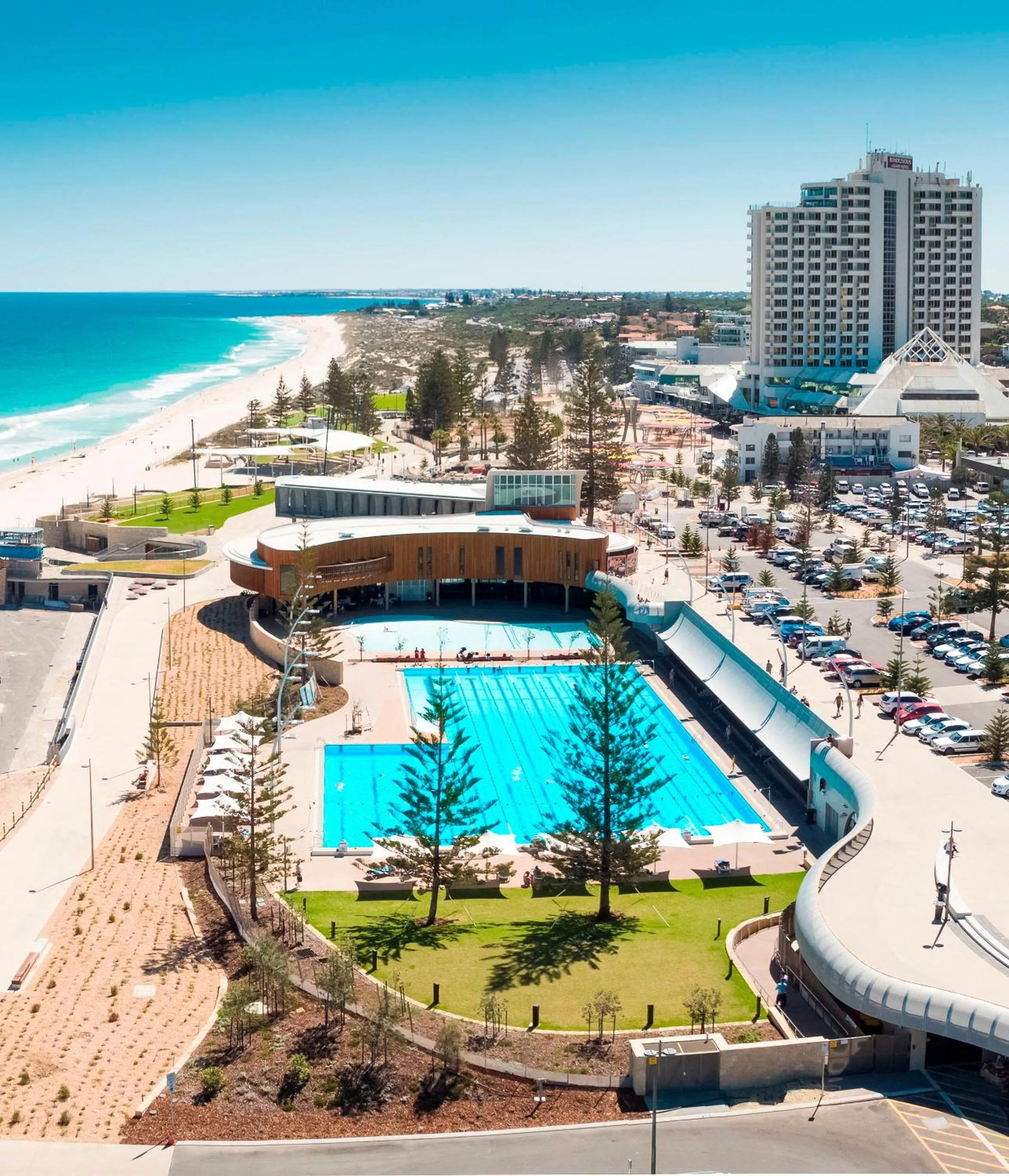 Property building in Rendezvous Hotel Perth Scarborough