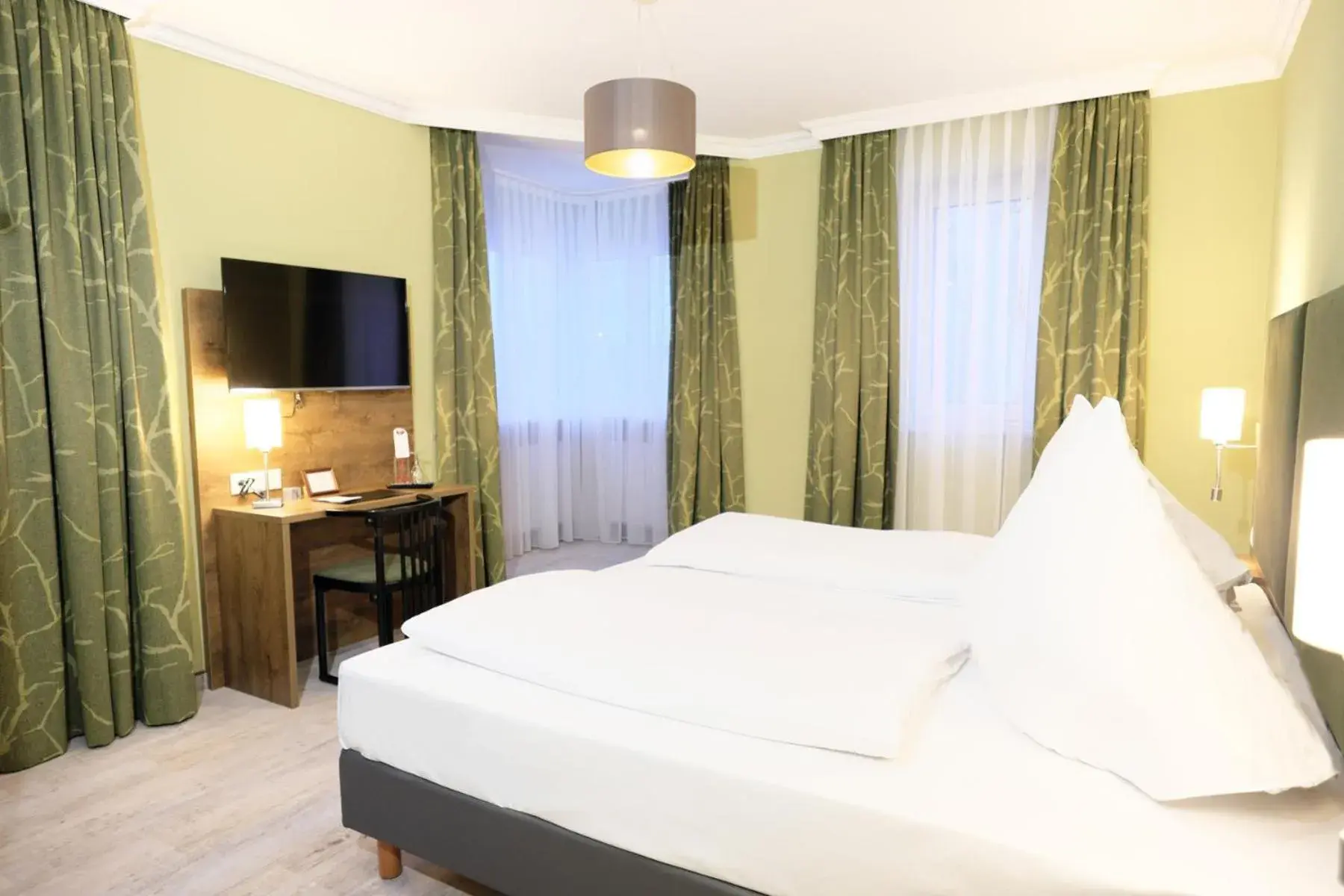 Twin Room without Balcony - single occupancy in Hotel Römerstadt Twin Room without Balcony - single occupancy in Hotel Römerstadt