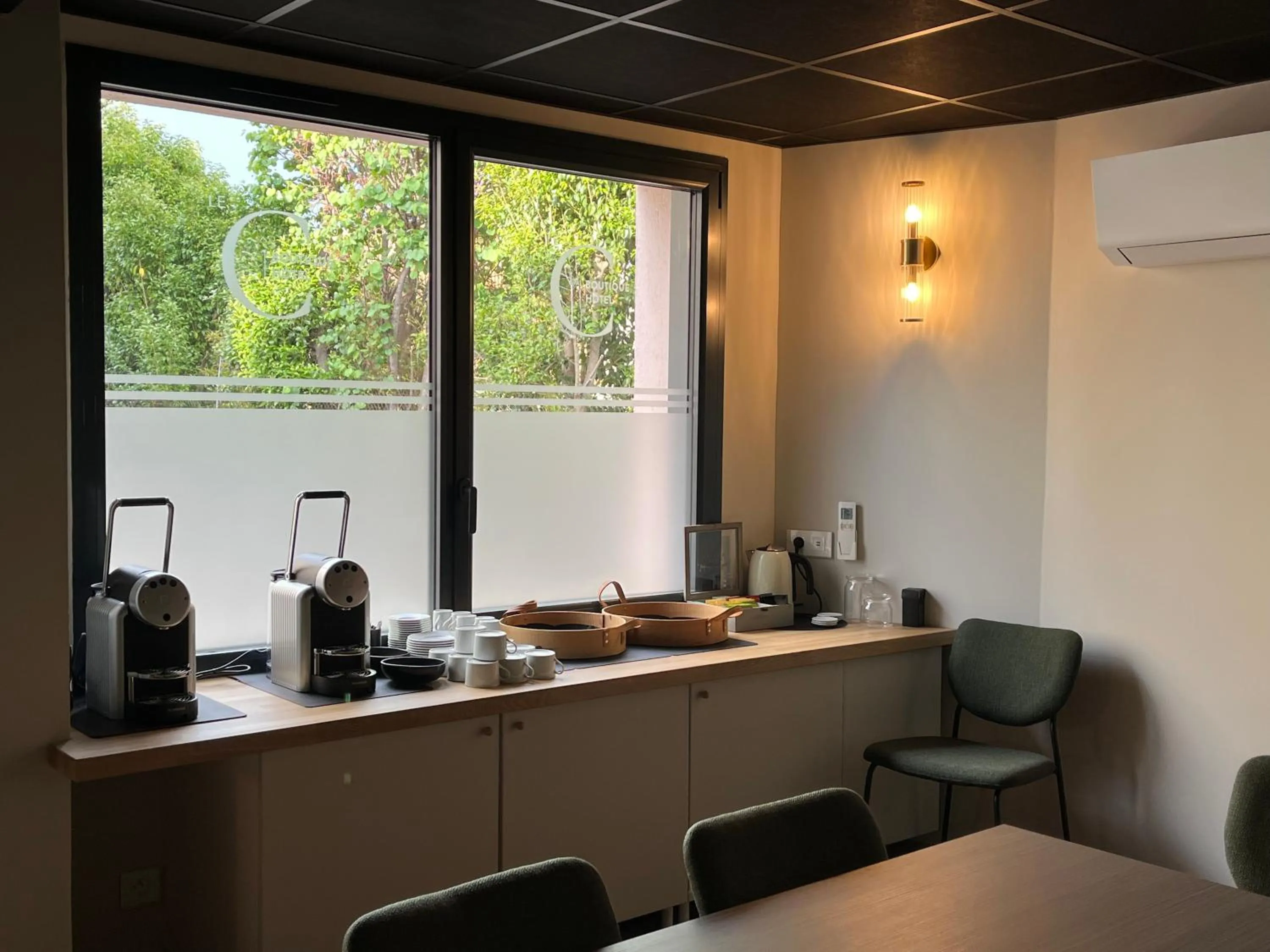 Business facilities in Hôtel Le C - Boutique Hôtel