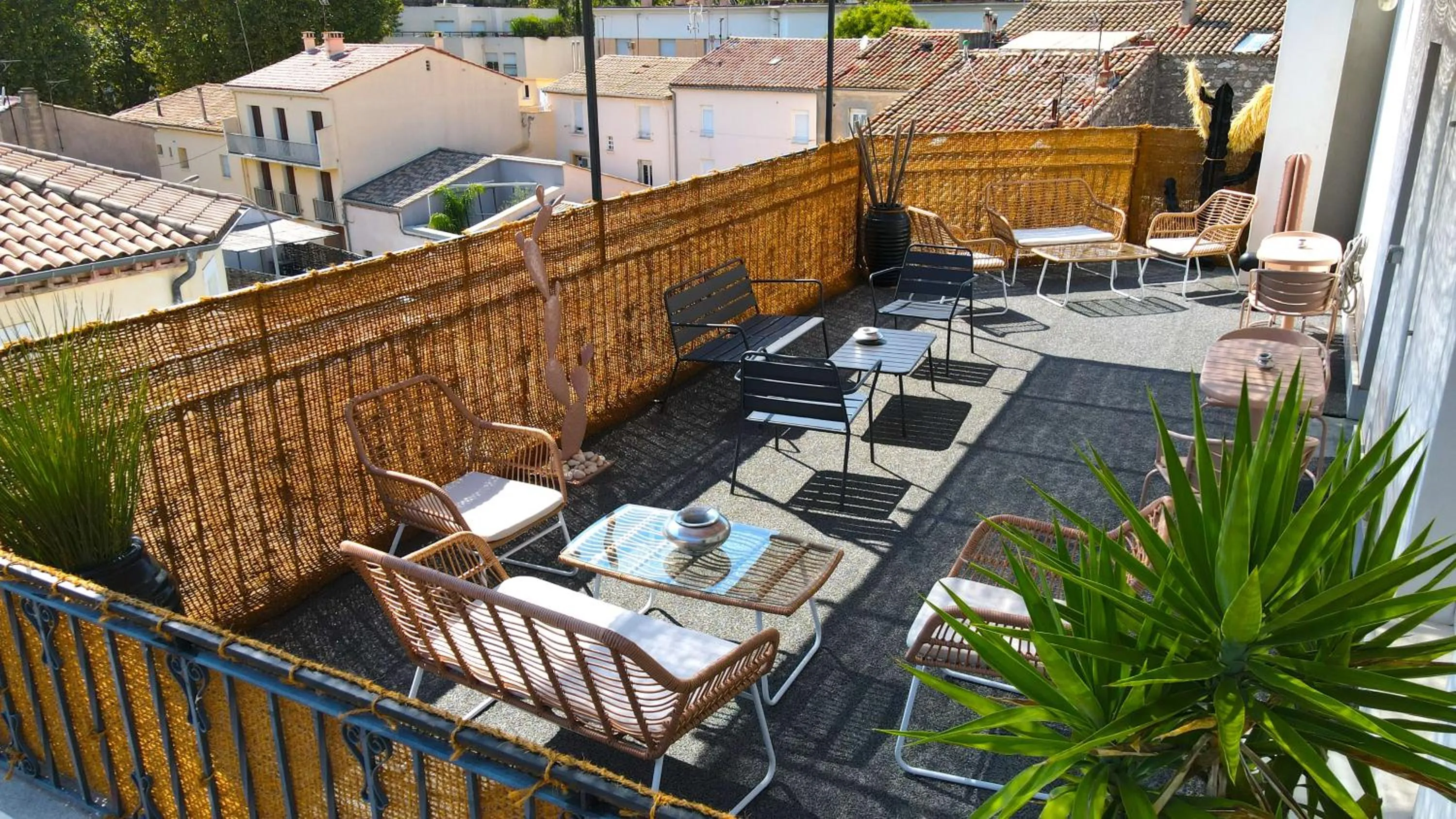 Balcony/Terrace in Hôtel Le C - Boutique Hôtel