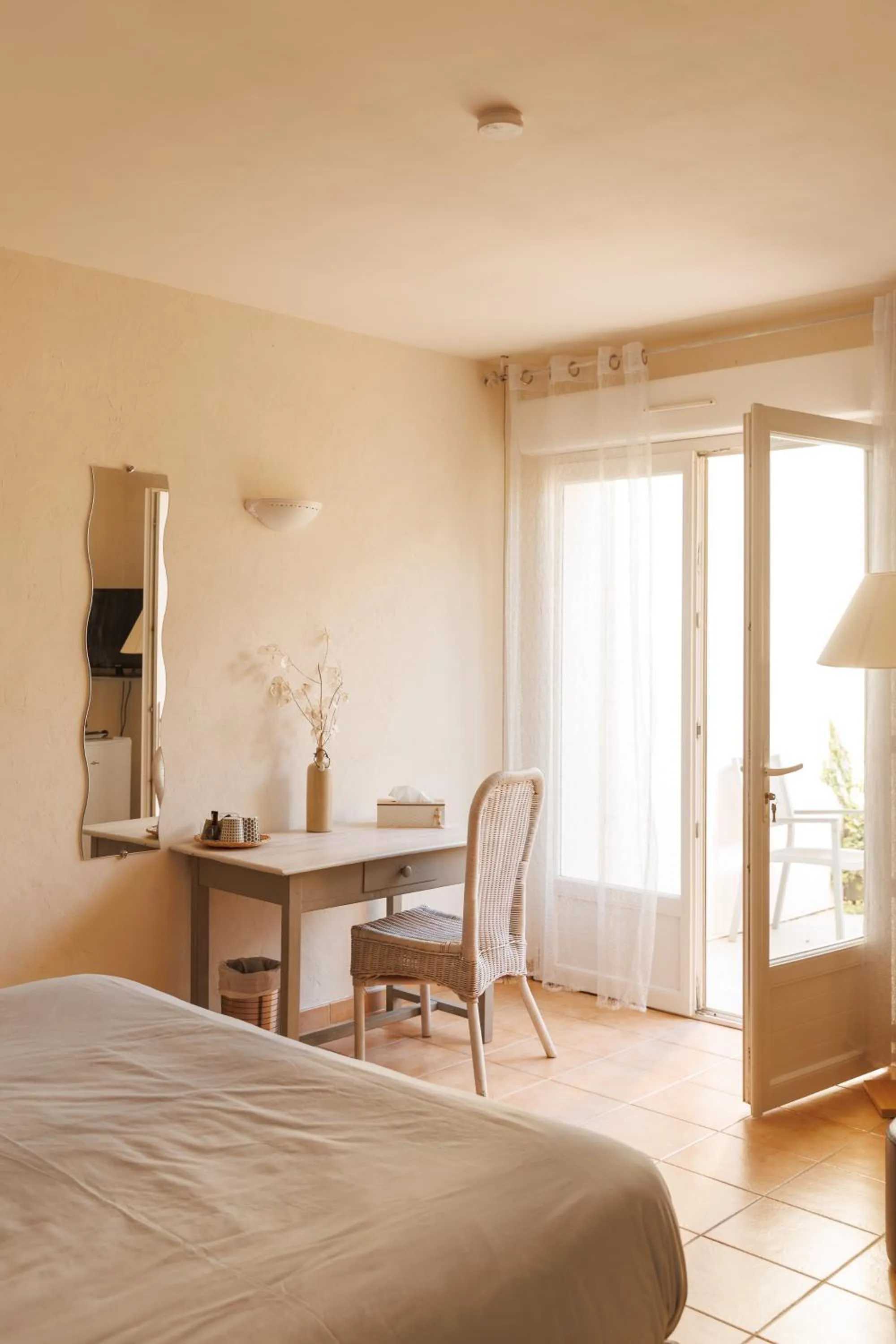 Living room, Bed in Mas Saint-Ange