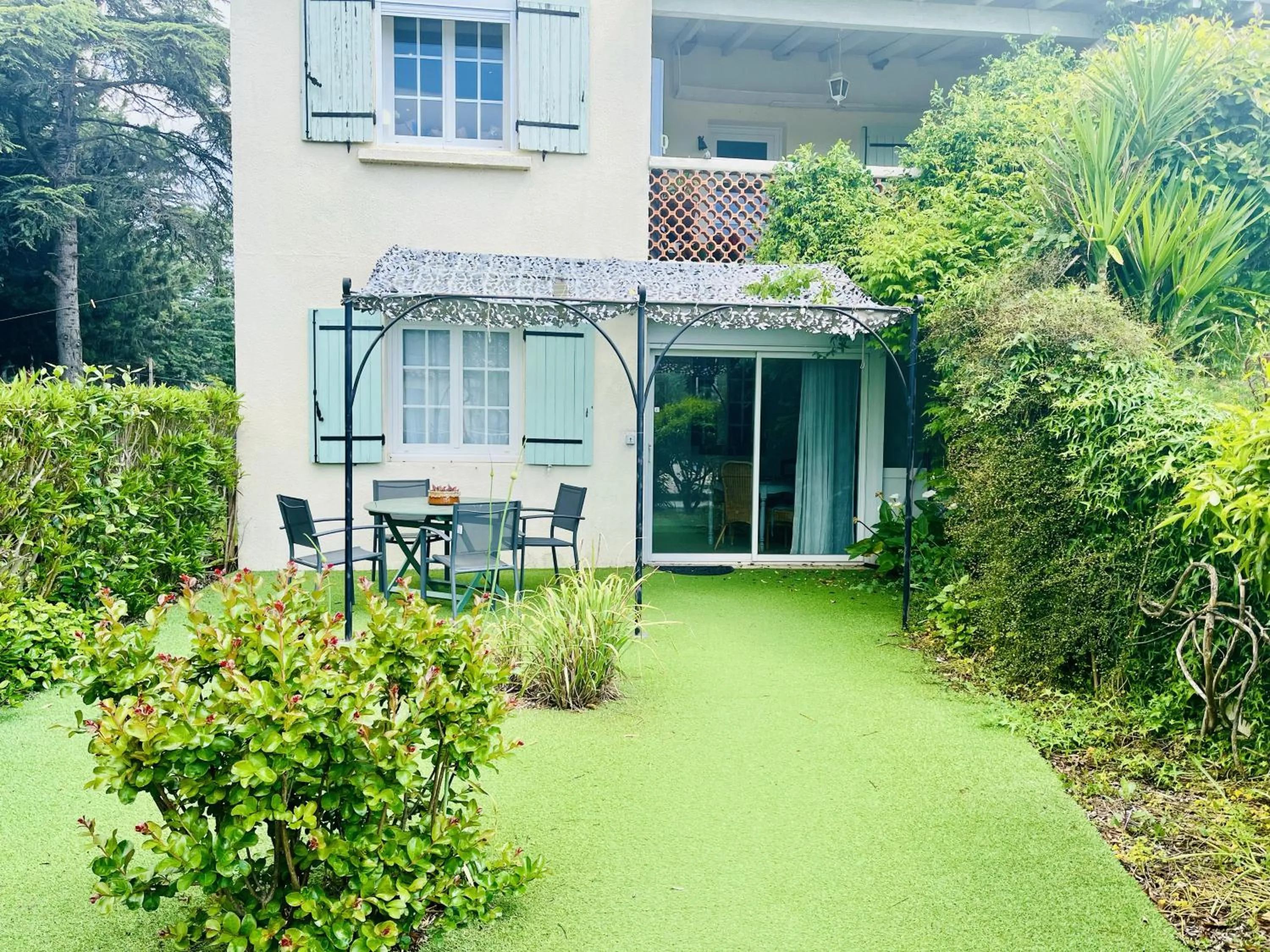 Patio in Mas Saint-Ange
