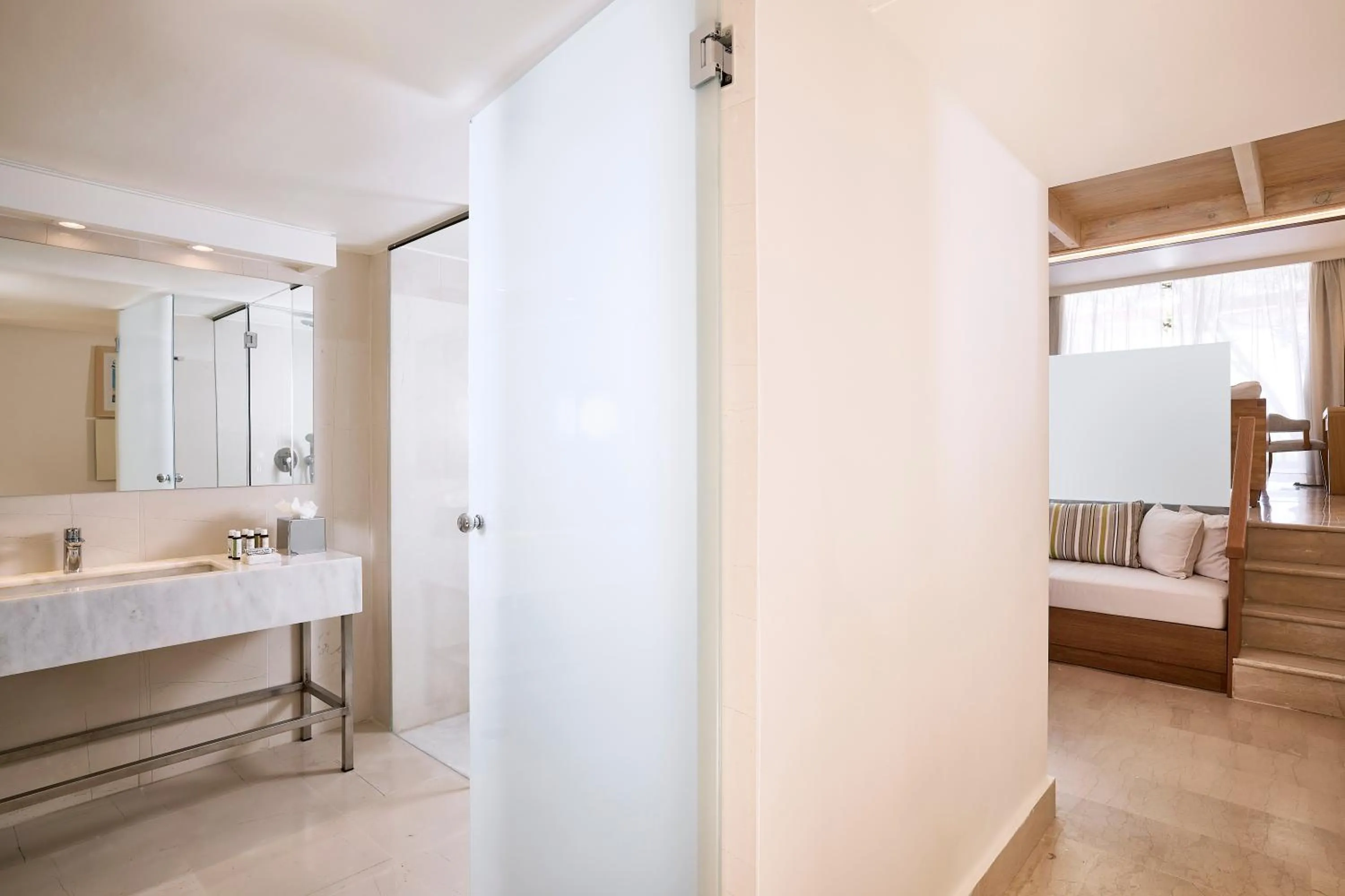 Bathroom, Bed in St. Nicolas Bay Resort Hotel & Villas