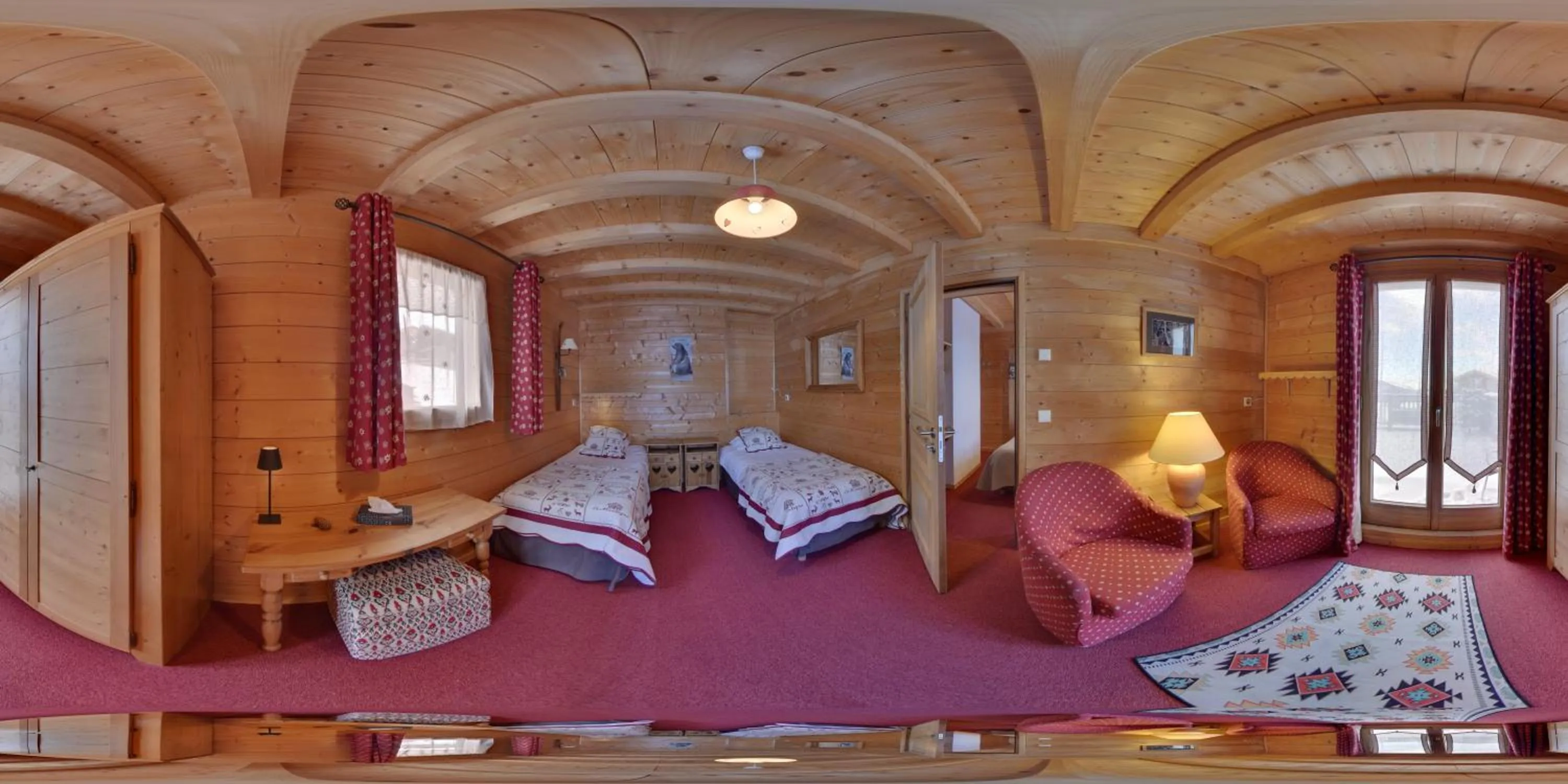 Bedroom, Bed in Hôtel L'Accroche Coeur